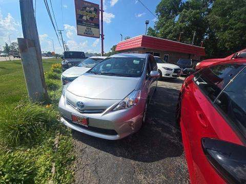 2012 Toyota Prius v Two FWD