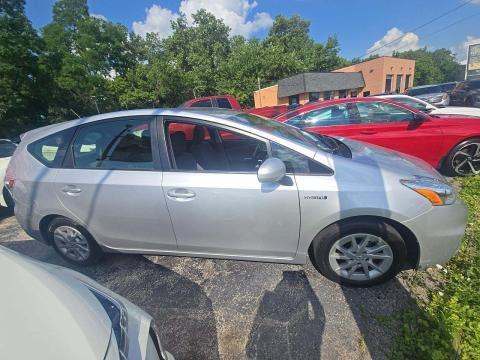 2012 Toyota Prius v Two FWD