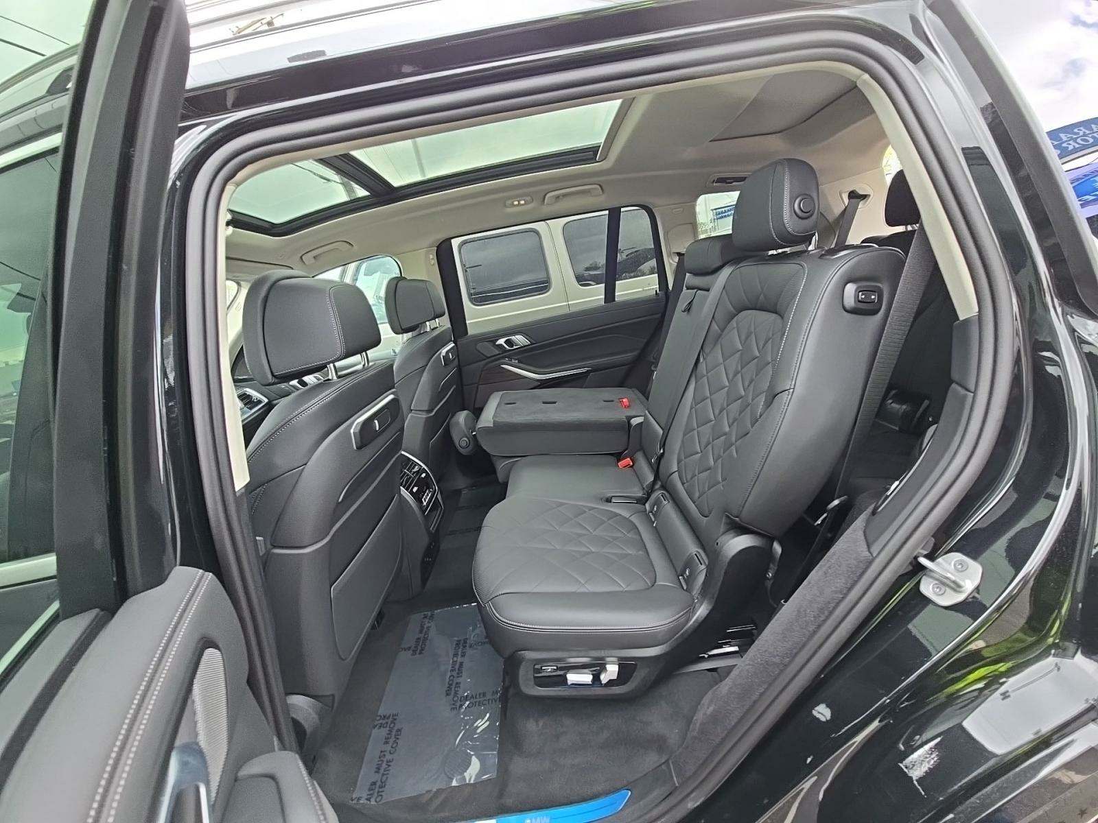 2025 BMW X7 xDrive40i AWD