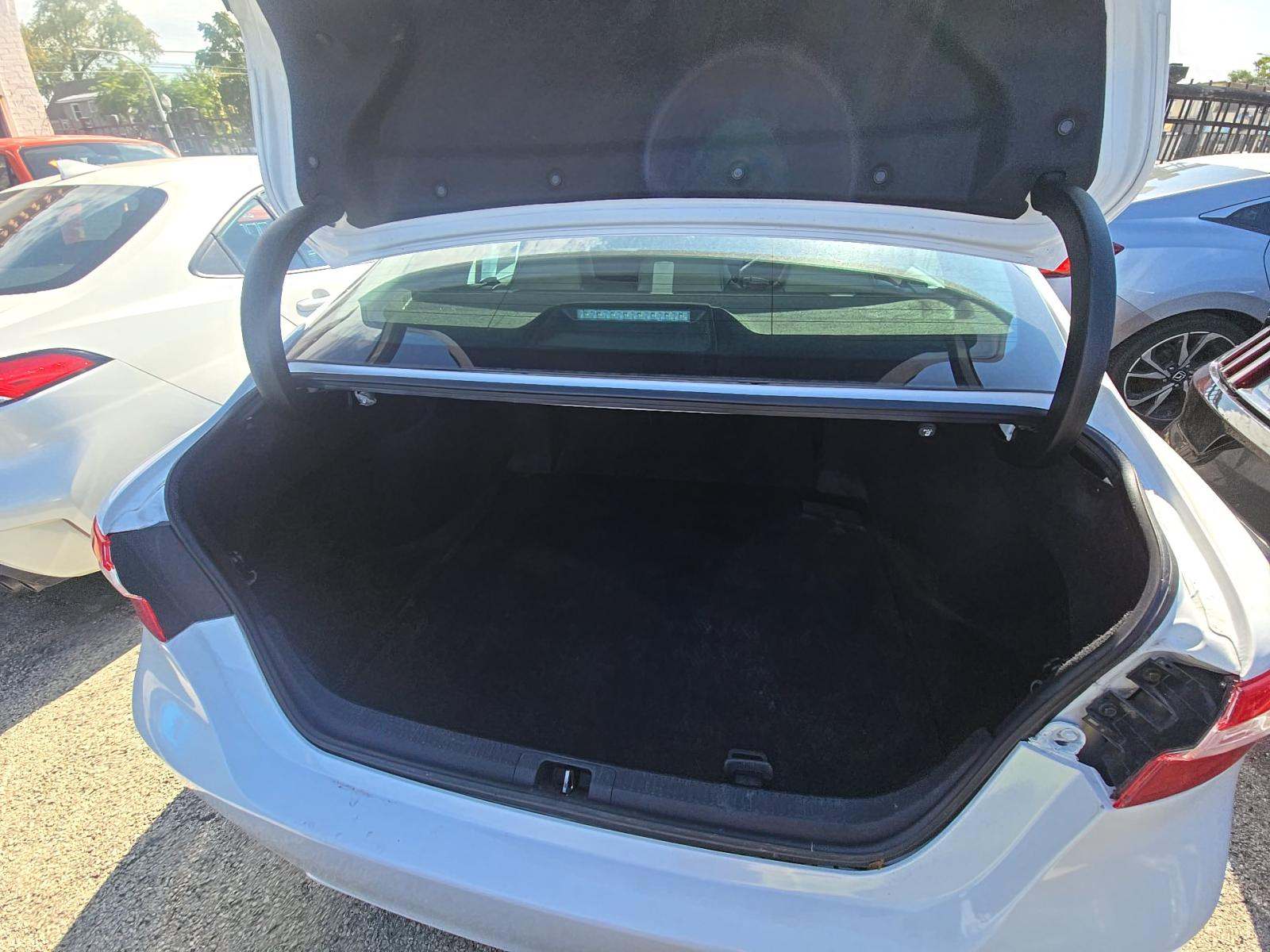 2020 Toyota Camry SE FWD