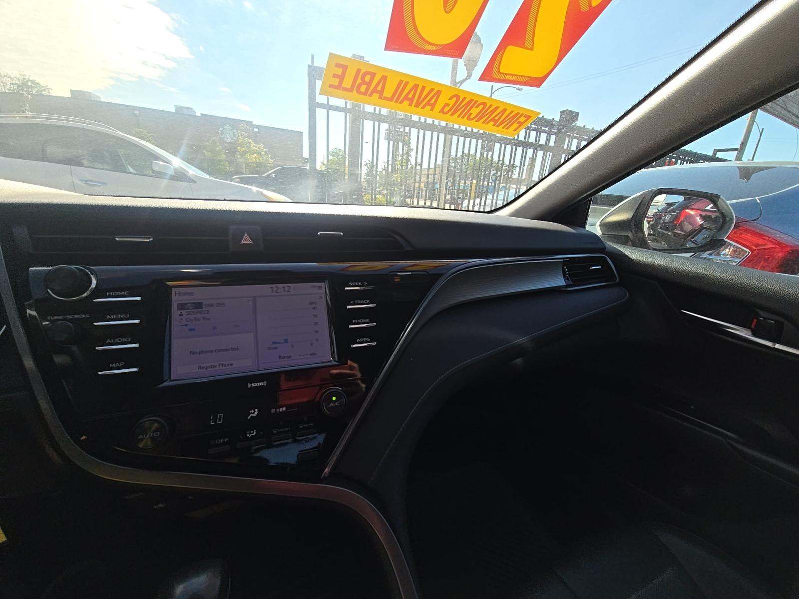 2020 Toyota Camry SE FWD