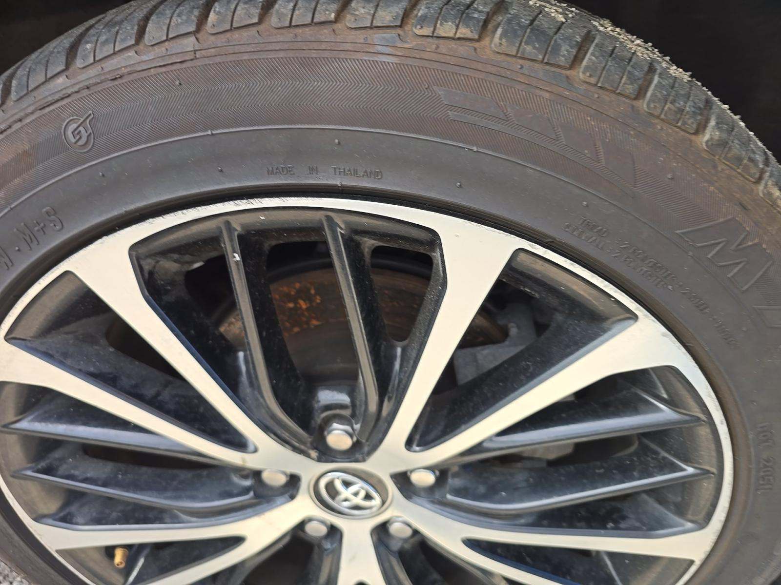 2020 Toyota Camry SE FWD