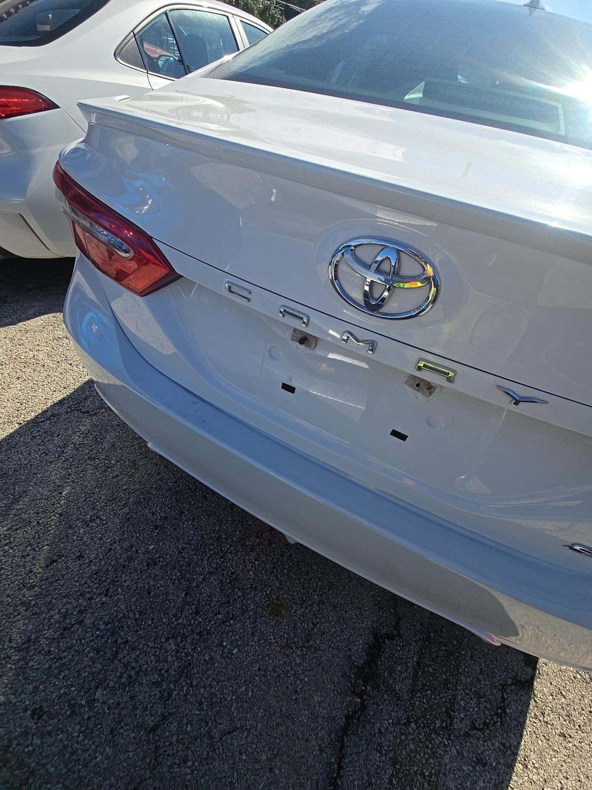 2020 Toyota Camry SE FWD