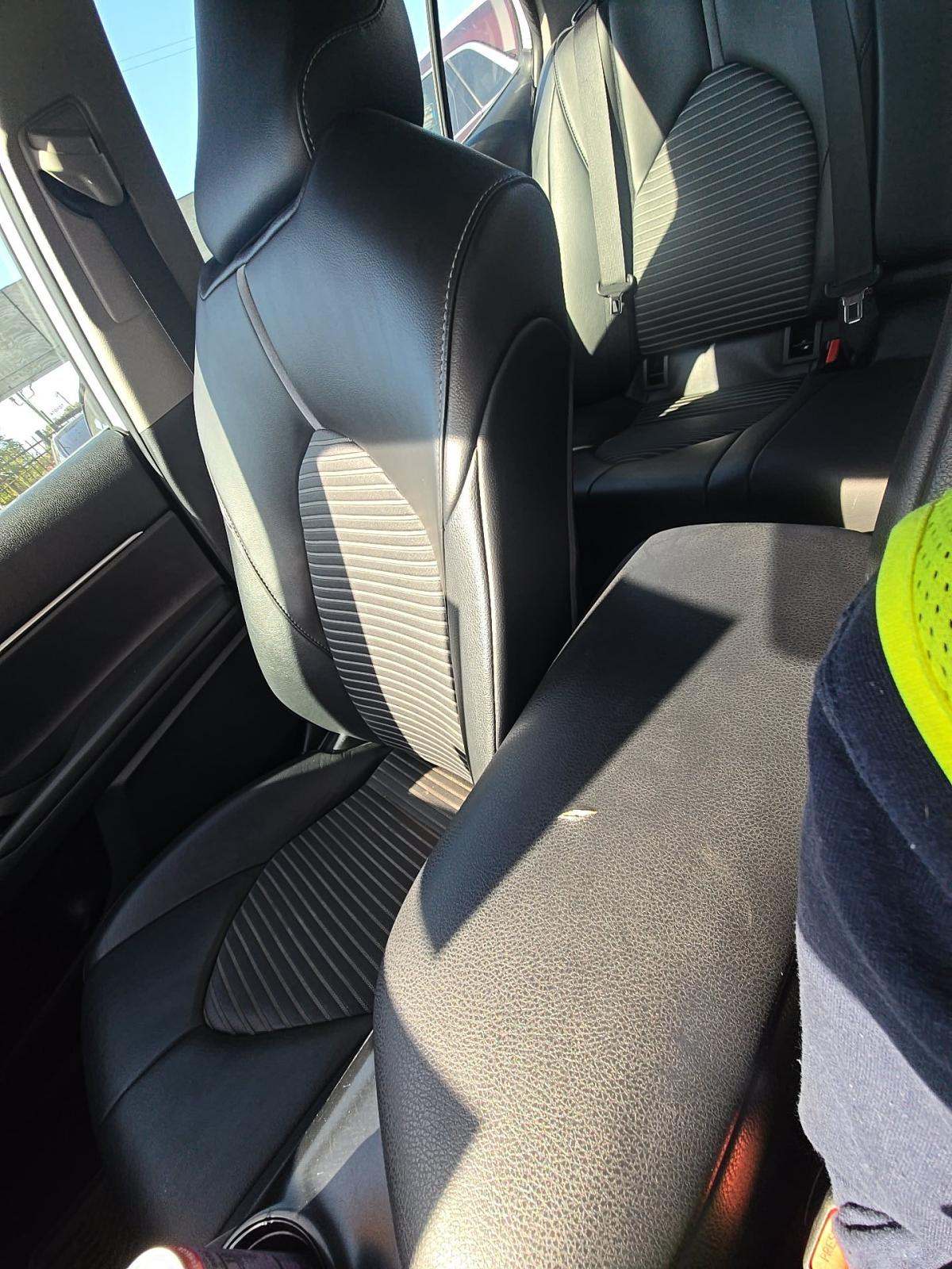 2020 Toyota Camry SE FWD