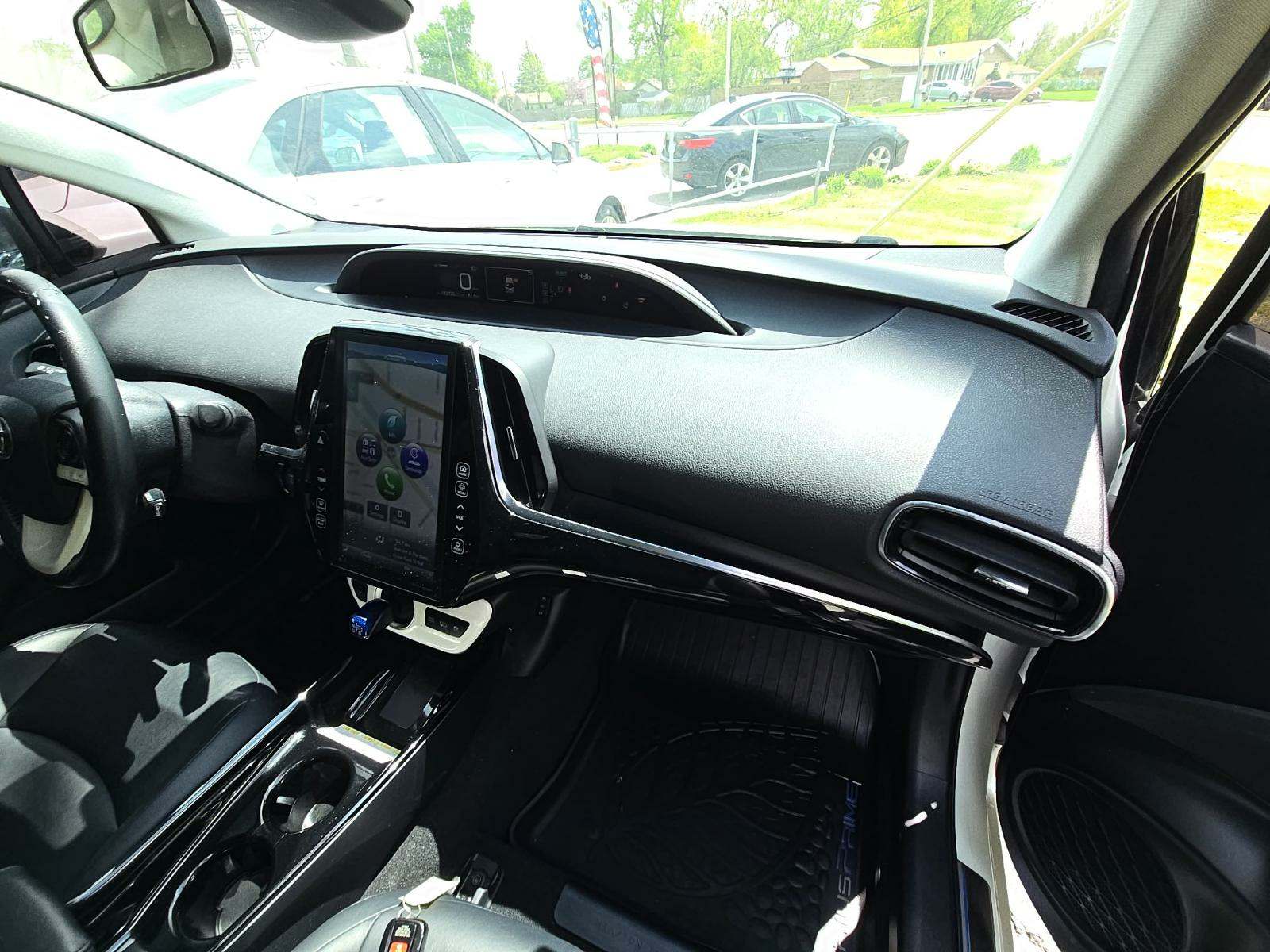 2017 Toyota Prius Prime Premium FWD