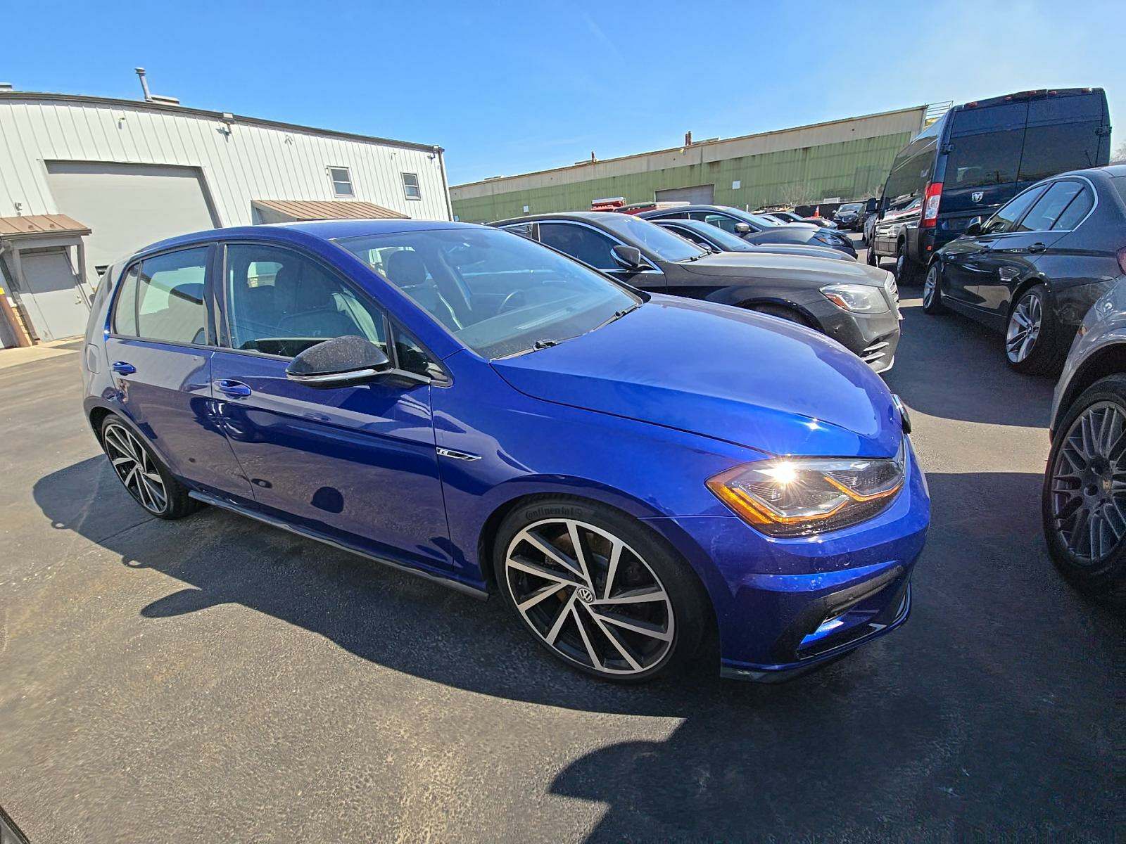 2018 Volkswagen Golf R 2.0T AWD