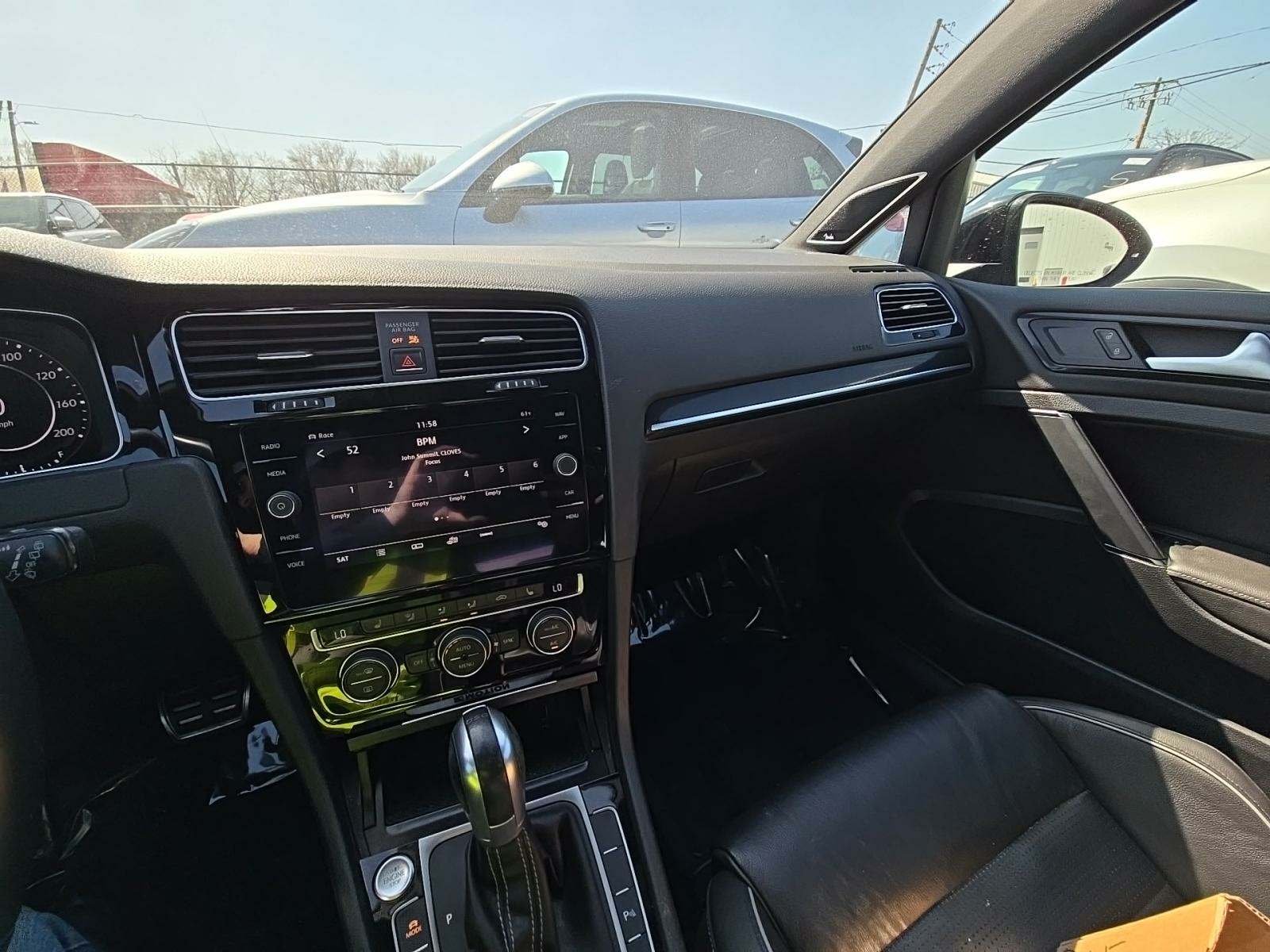 2018 Volkswagen Golf R 2.0T AWD