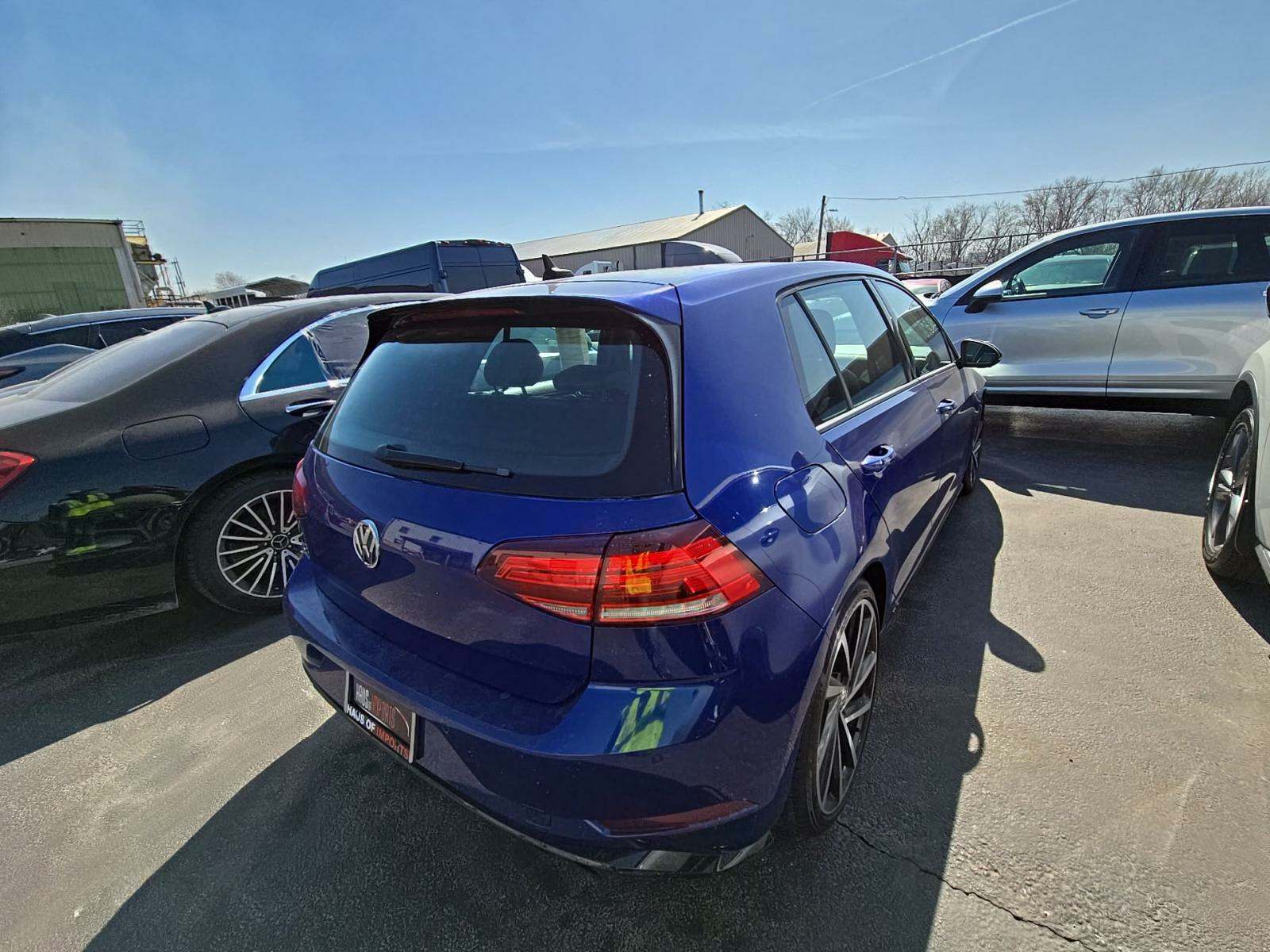 2018 Volkswagen Golf R 2.0T AWD