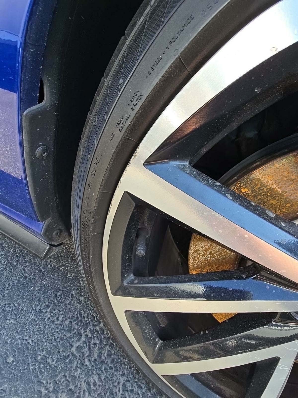 2018 Volkswagen Golf R 2.0T AWD