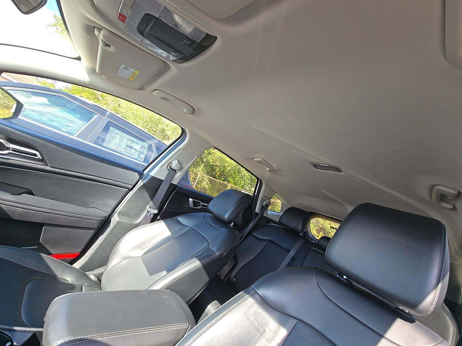 2023 Kia Sportage EX FWD