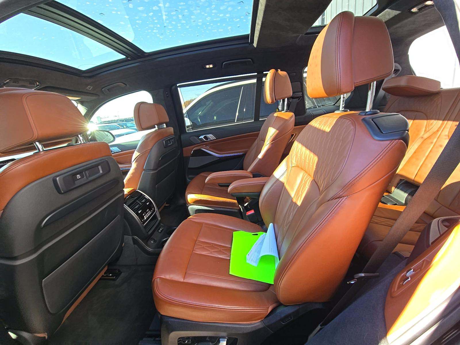 2021 BMW X7 M50i AWD