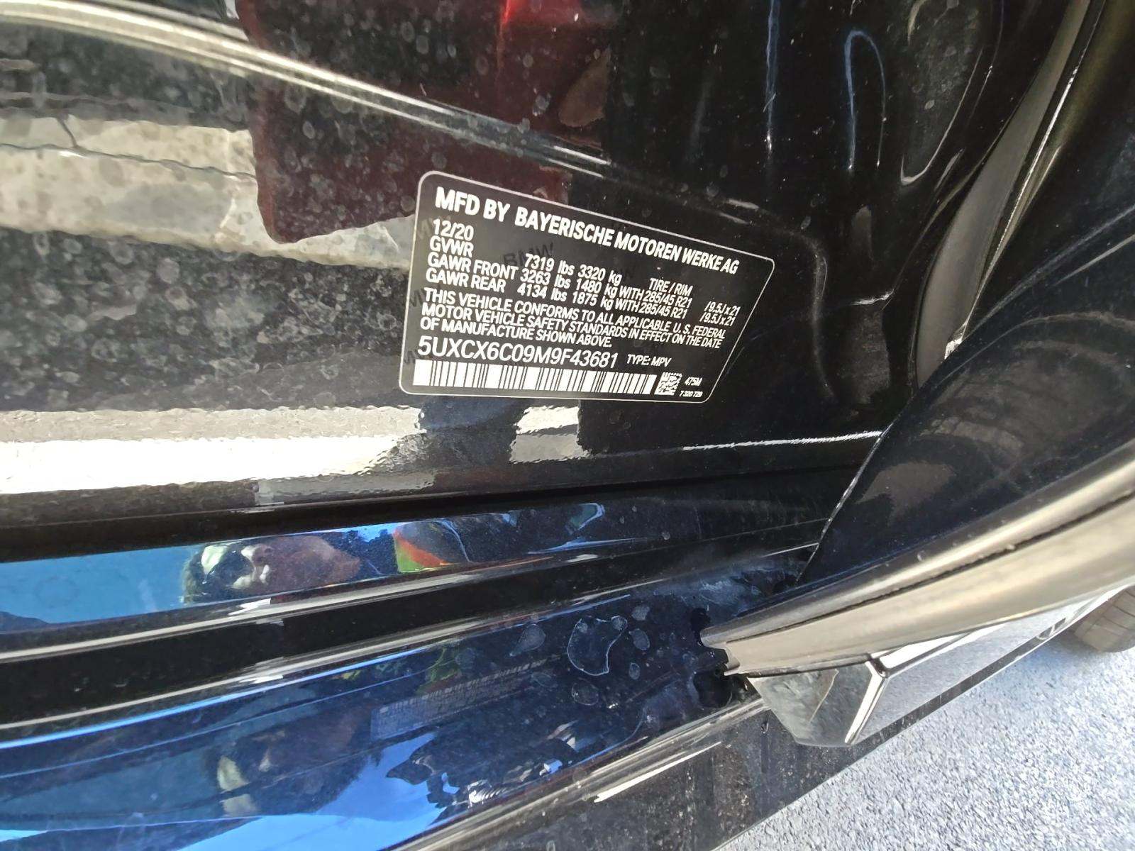 2021 BMW X7 M50i AWD