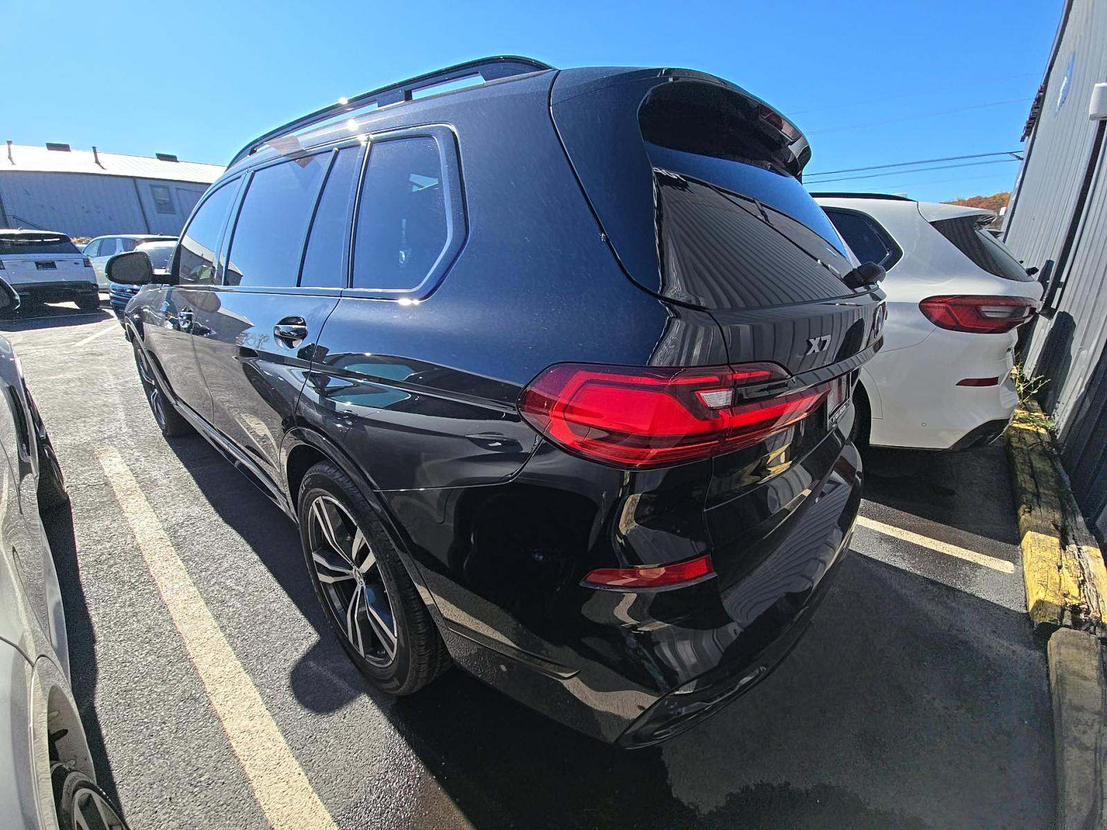 2021 BMW X7 M50i AWD