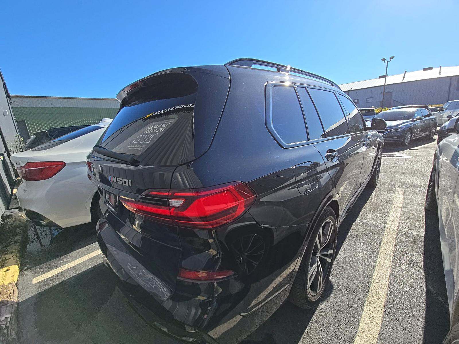 2021 BMW X7 M50i AWD
