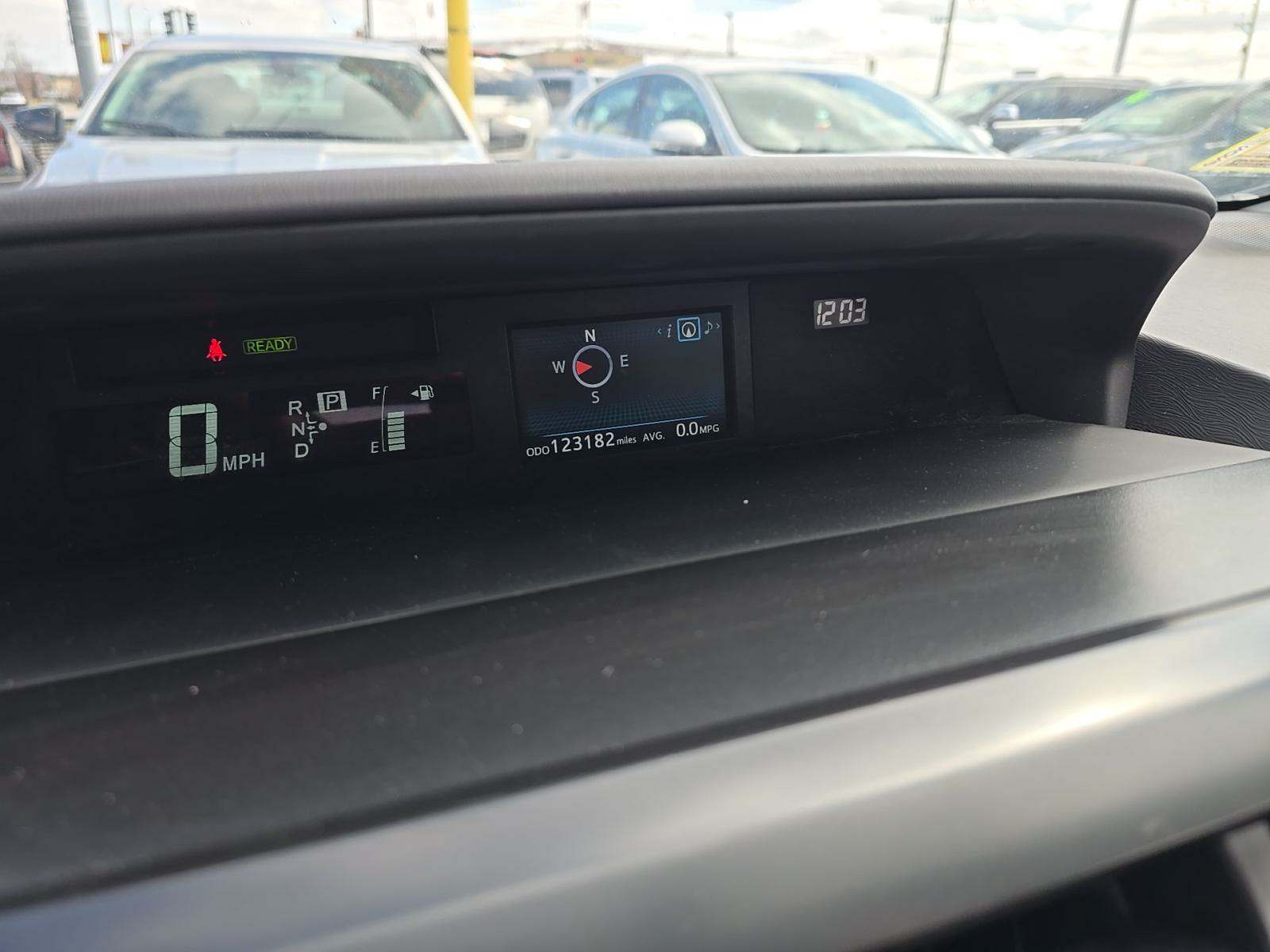 2017 Toyota Prius v Four FWD