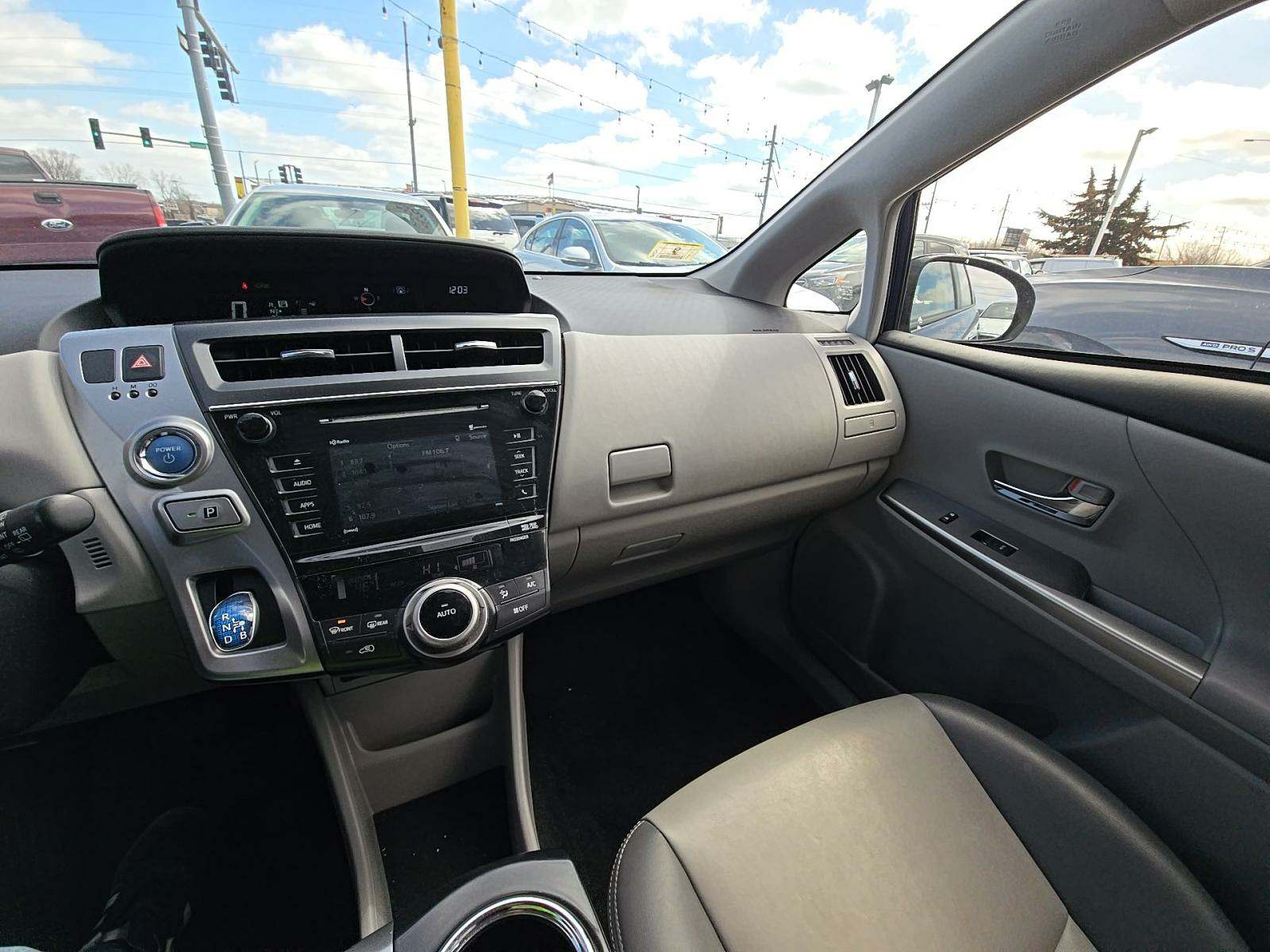 2017 Toyota Prius v Four FWD