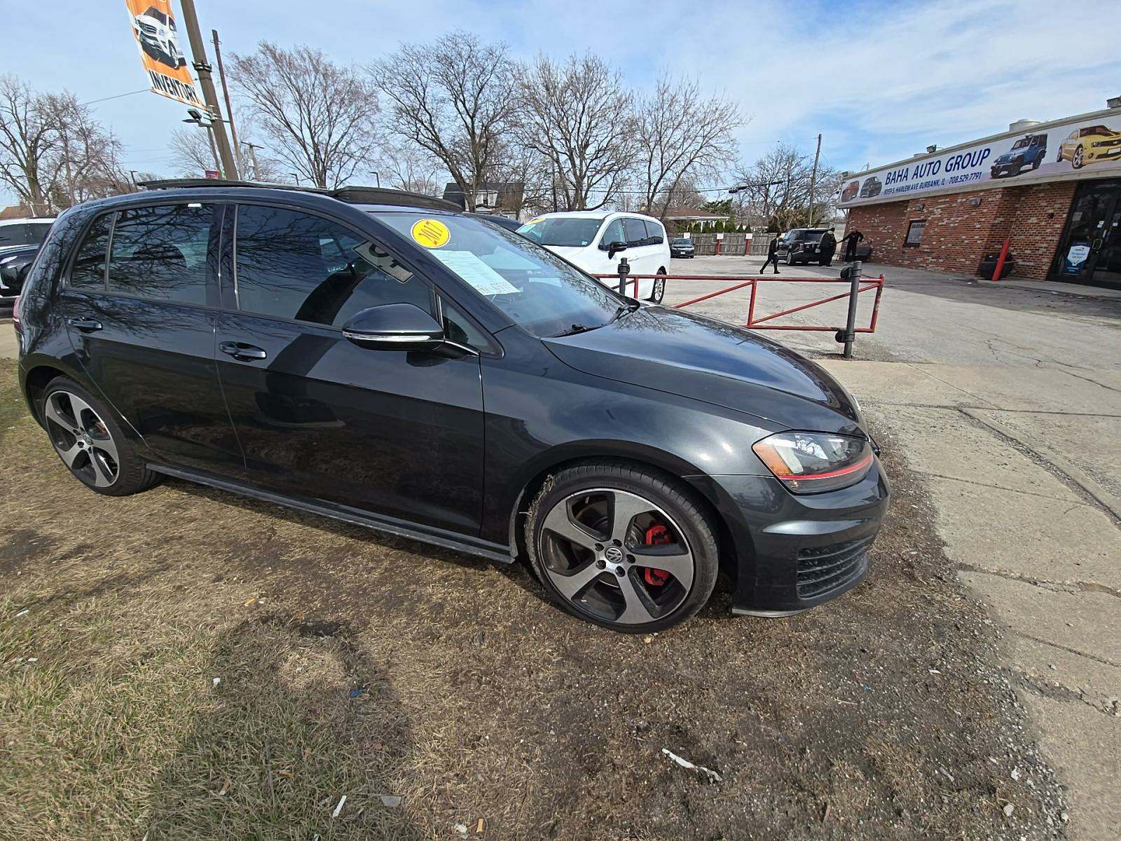 2017 Volkswagen Golf GTI 2.0T SE FWD