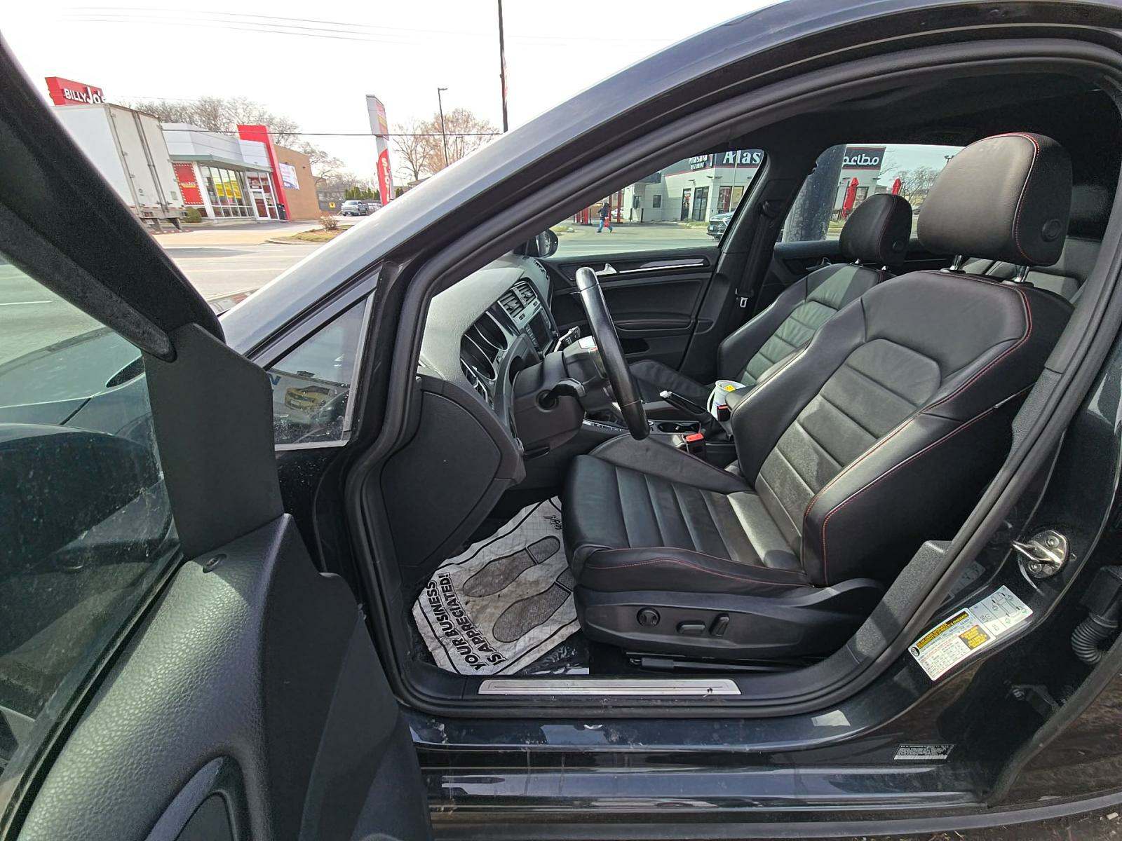 2017 Volkswagen Golf GTI 2.0T SE FWD