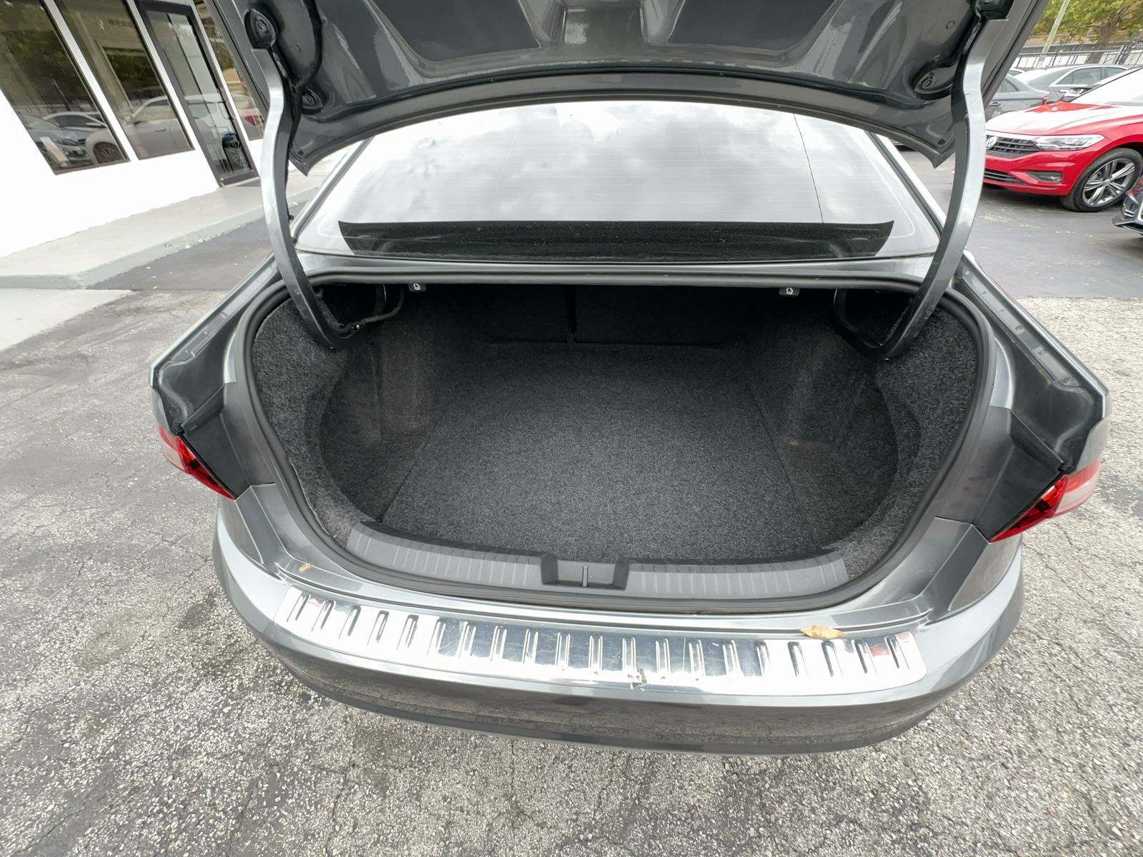 2019 Volkswagen Jetta SE FWD