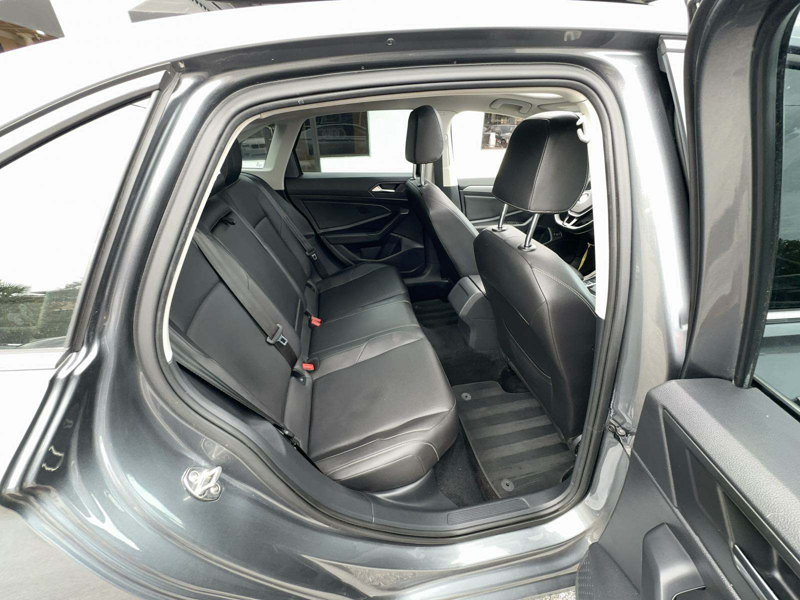 2019 Volkswagen Jetta SE FWD