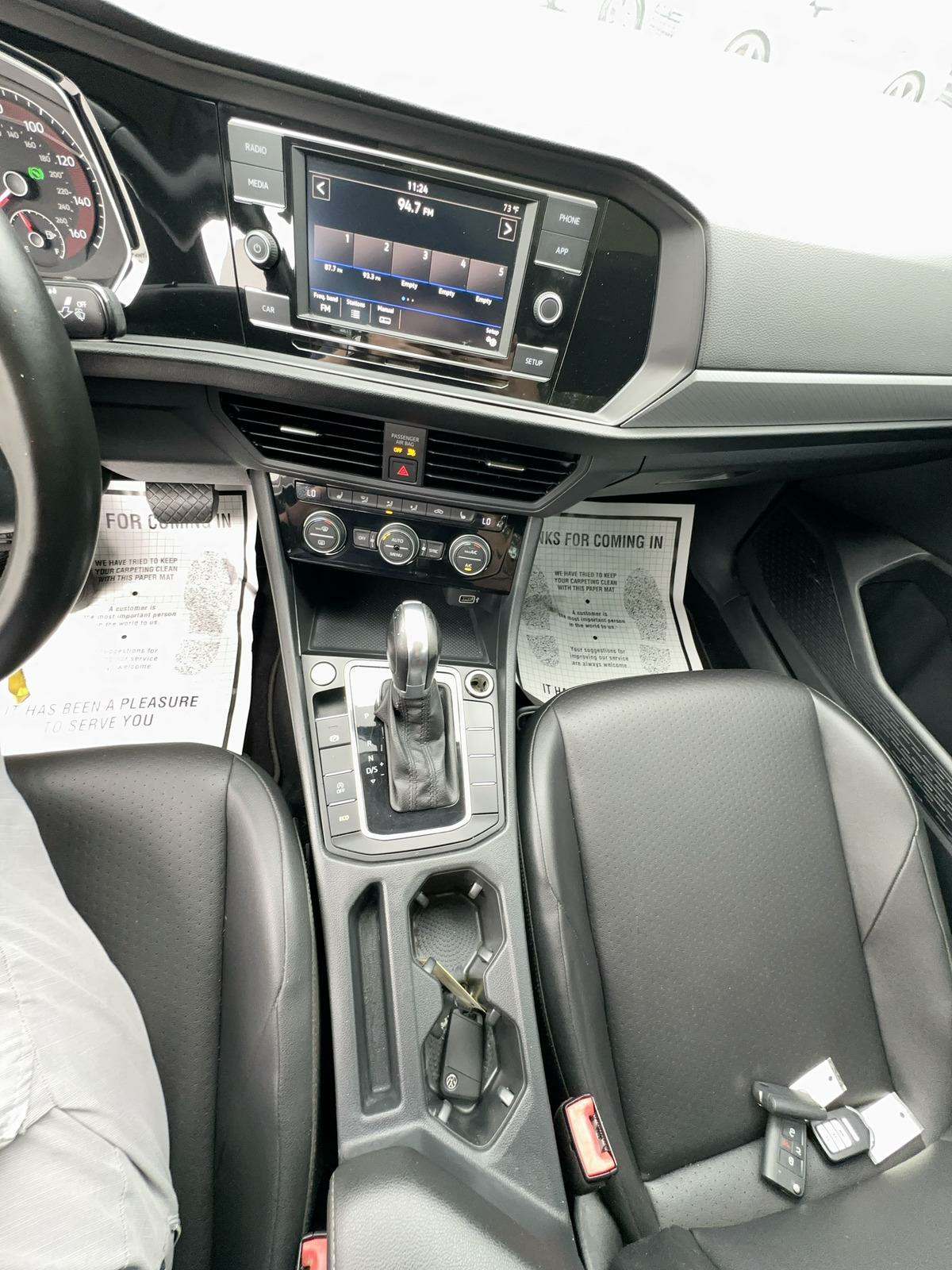 2019 Volkswagen Jetta SE FWD