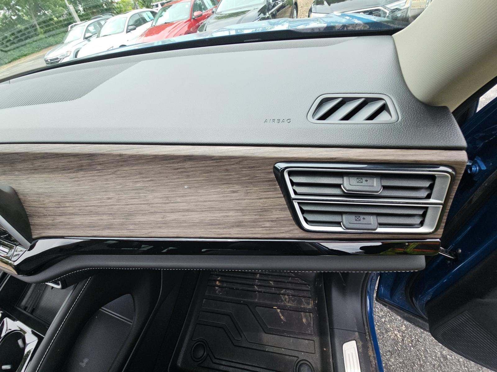 2025 Volkswagen Atlas 2.0T SEL AWD