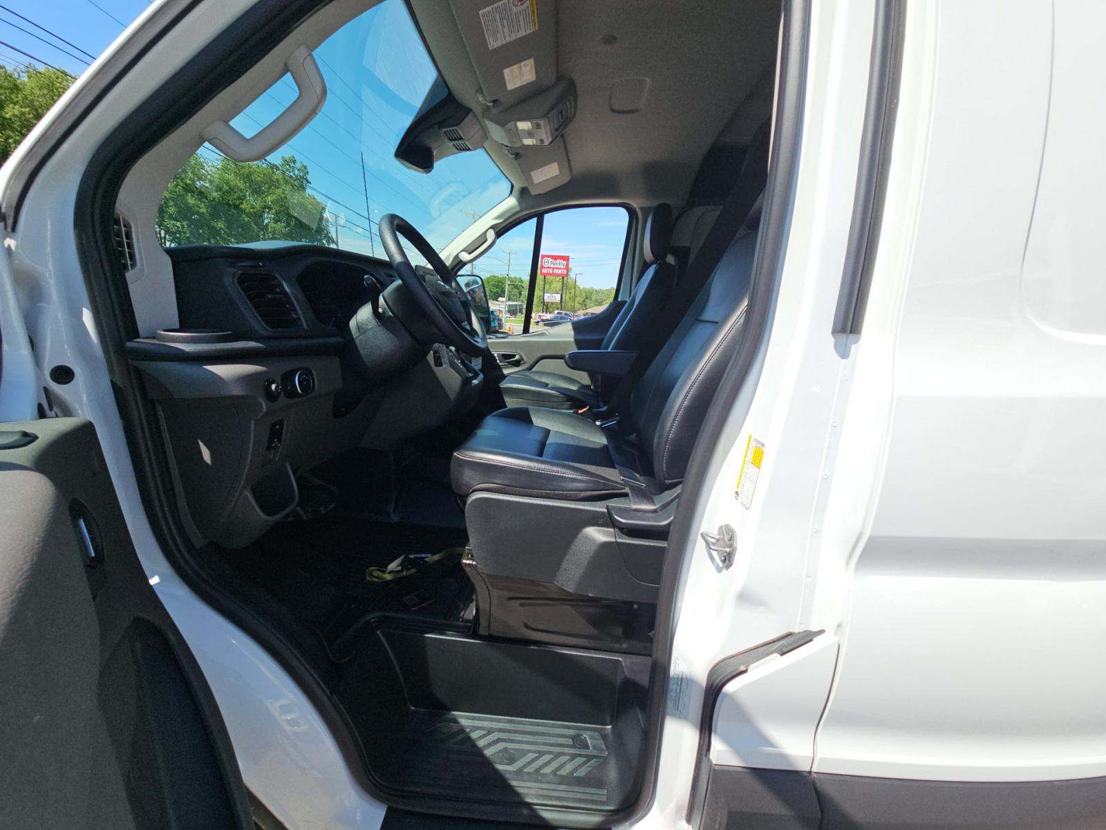 FORD TRANSIT 350 - 6
