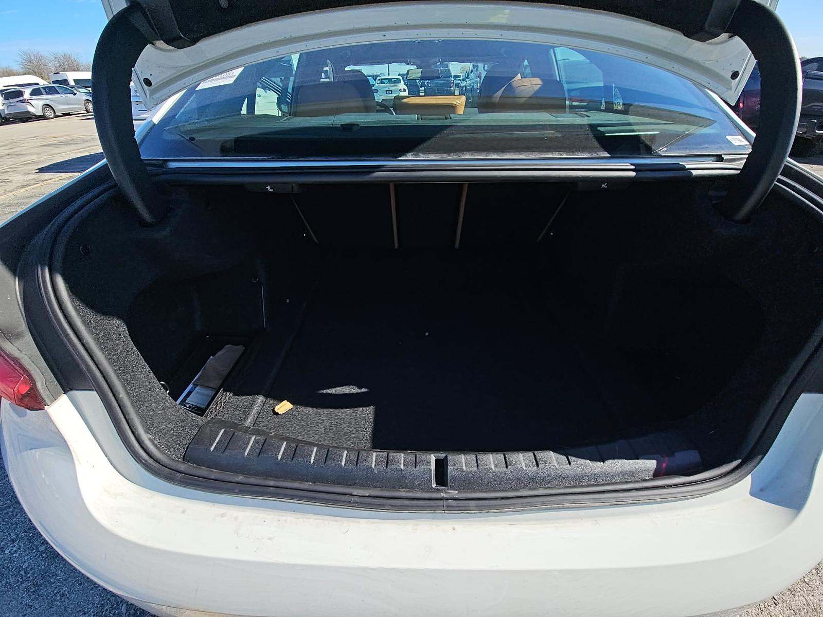 2025 BMW 3 Series 330i xDrive AWD