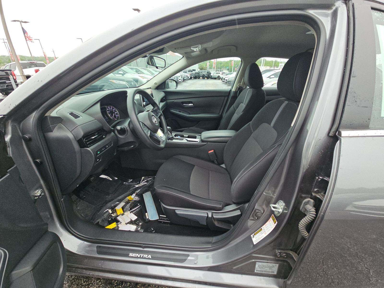 NISSAN SENTRA - 6