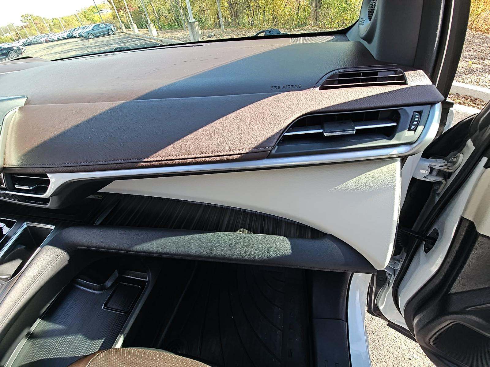 2024 Toyota Sienna Platinum AWD