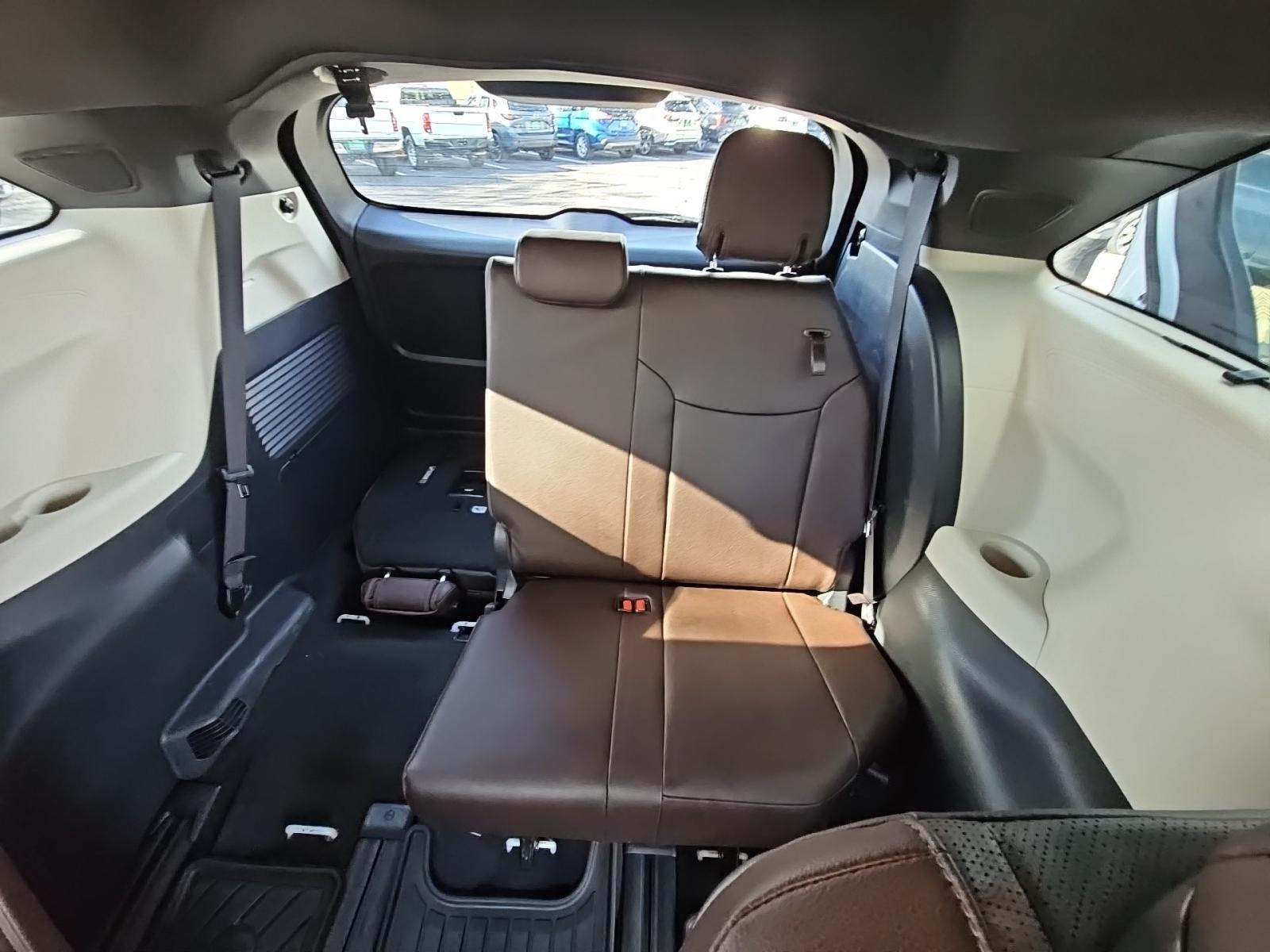 2024 Toyota Sienna Platinum AWD