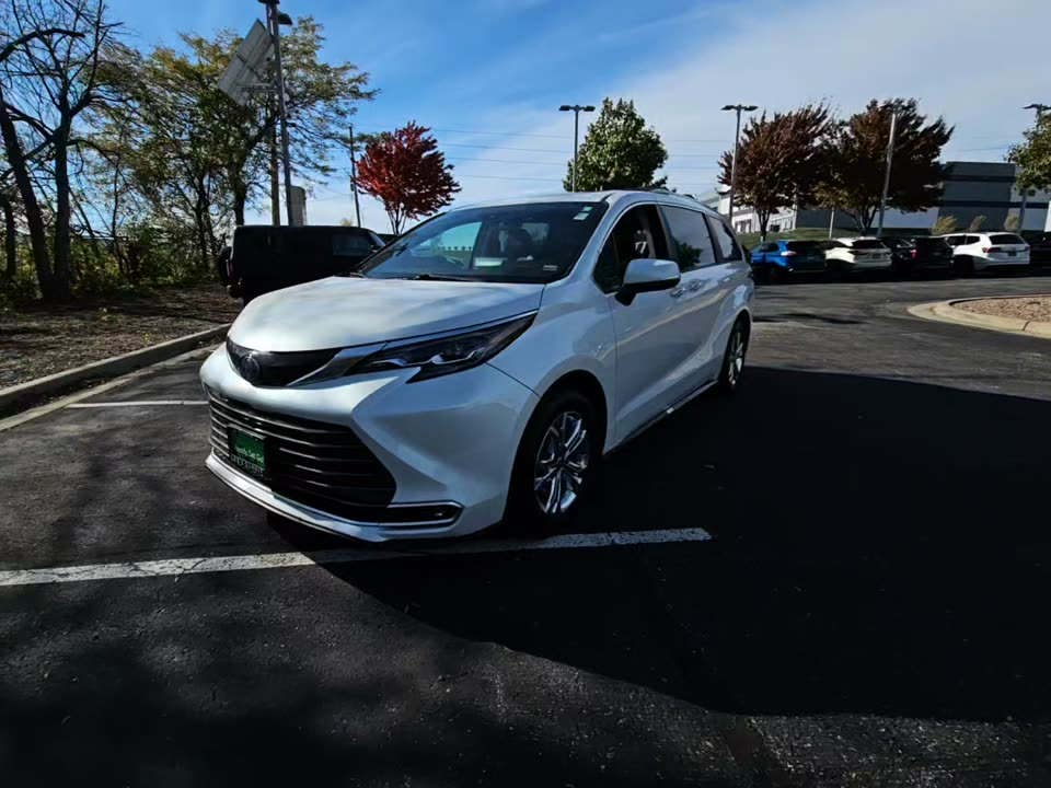 2024 Toyota Sienna Platinum AWD