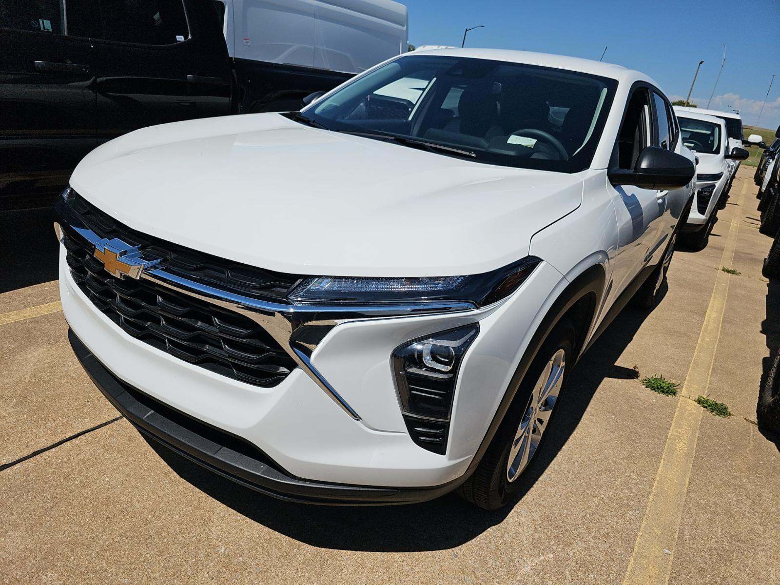 CHEVROLET TRAX - 1