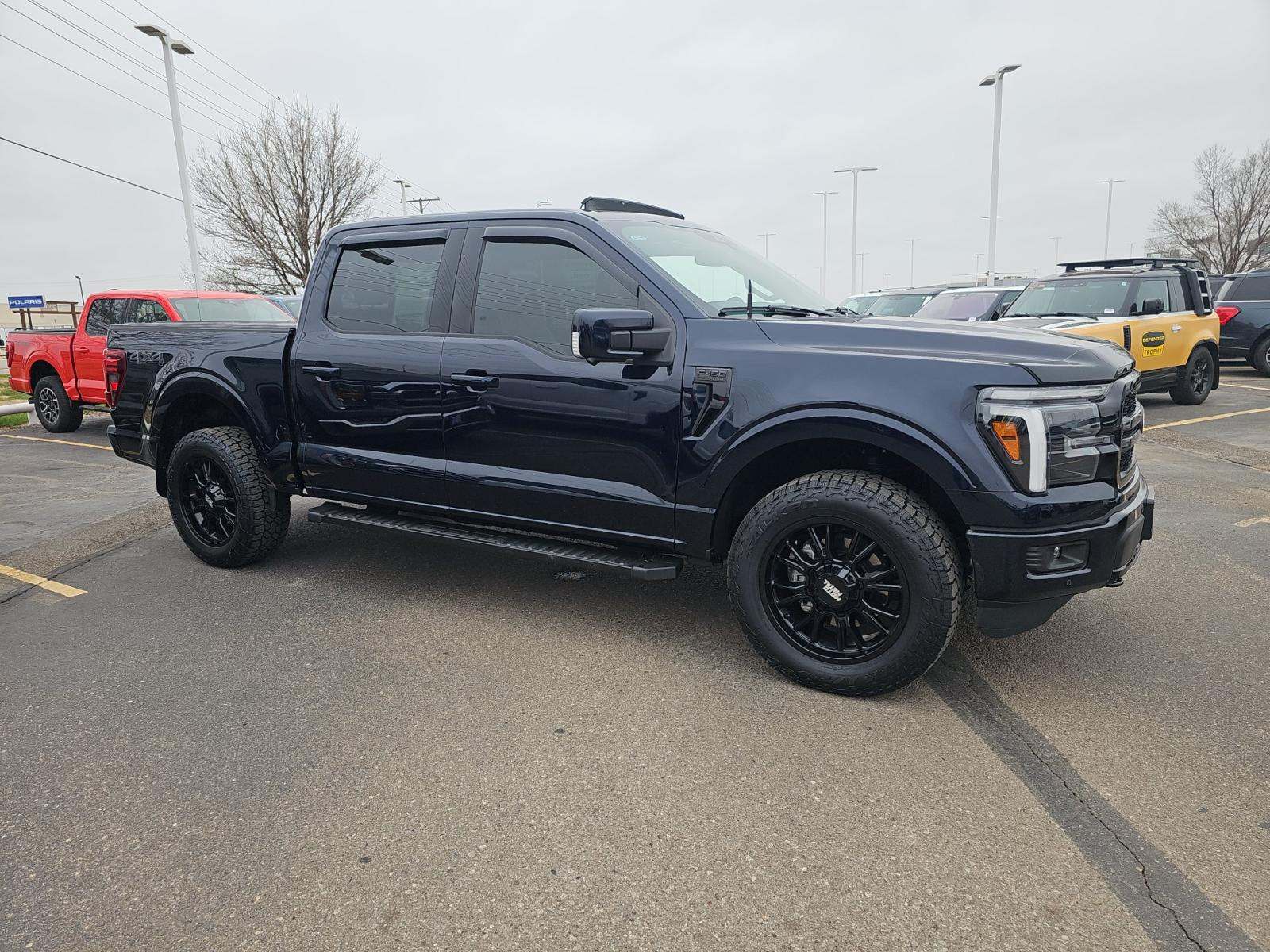 2025 Ford F-150 Lariat AWD