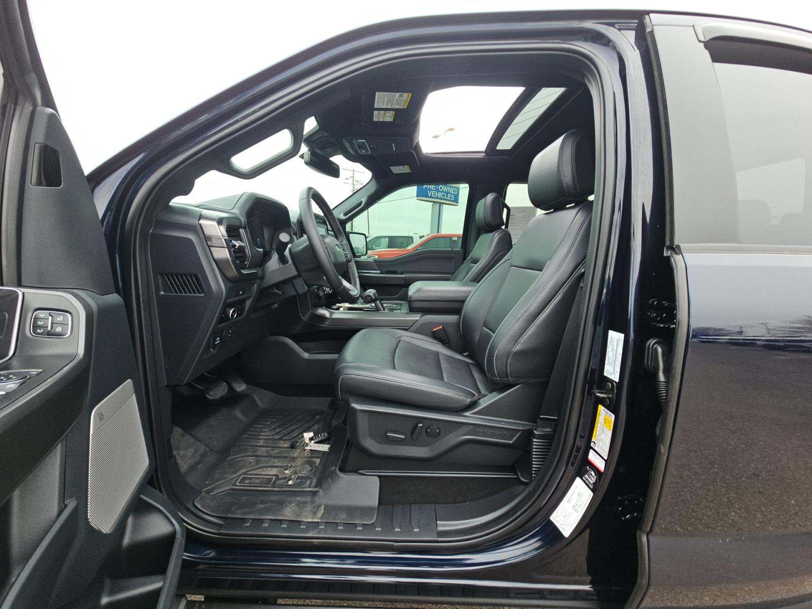 2025 Ford F-150 Lariat AWD