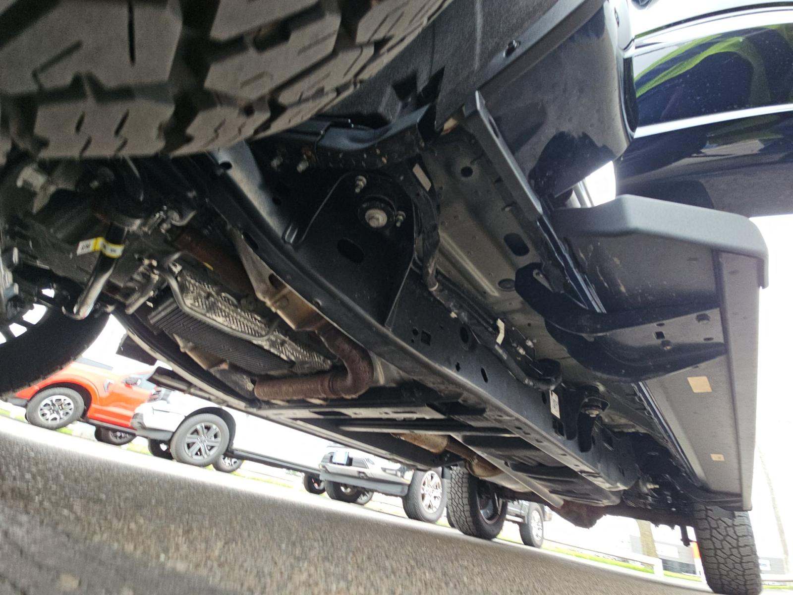 2025 Ford F-150 Lariat AWD