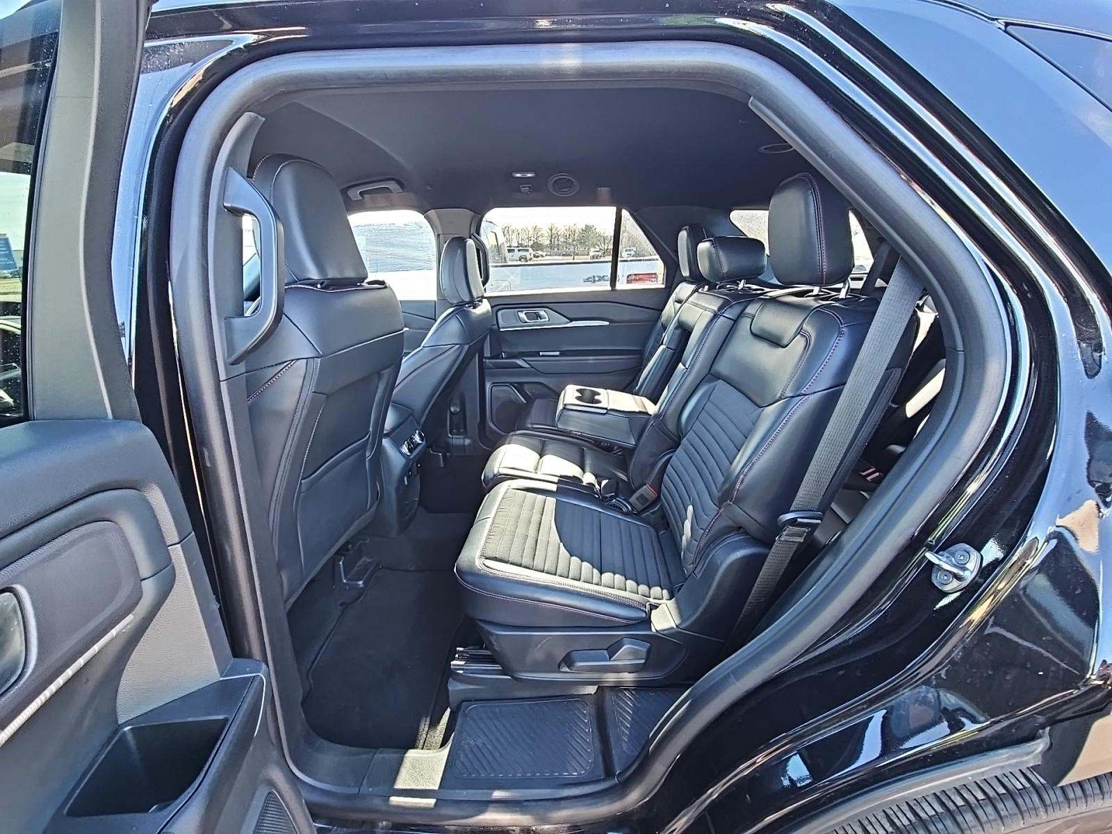 2025 Ford Explorer ST-Line AWD