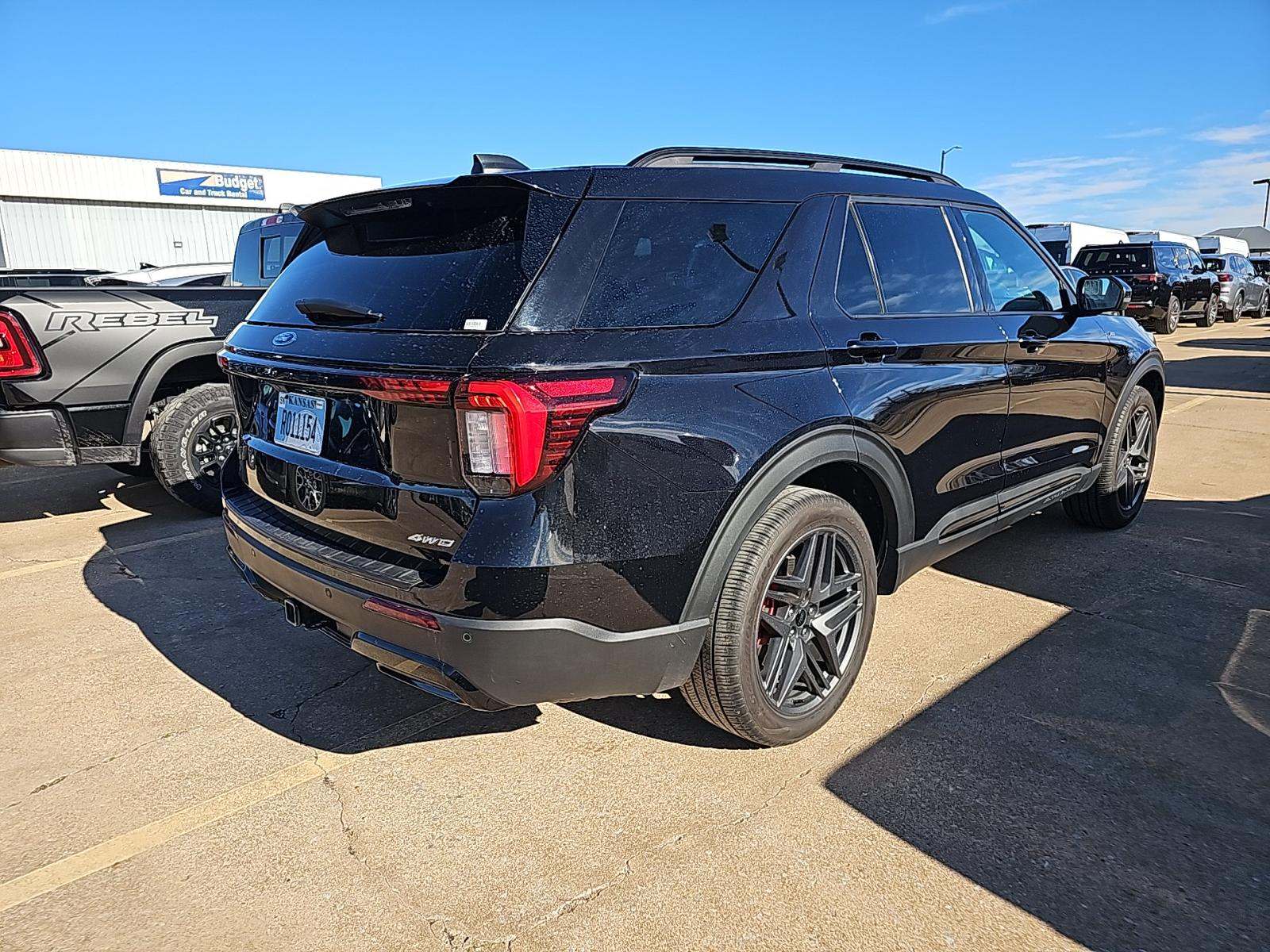 2025 Ford Explorer ST-Line AWD