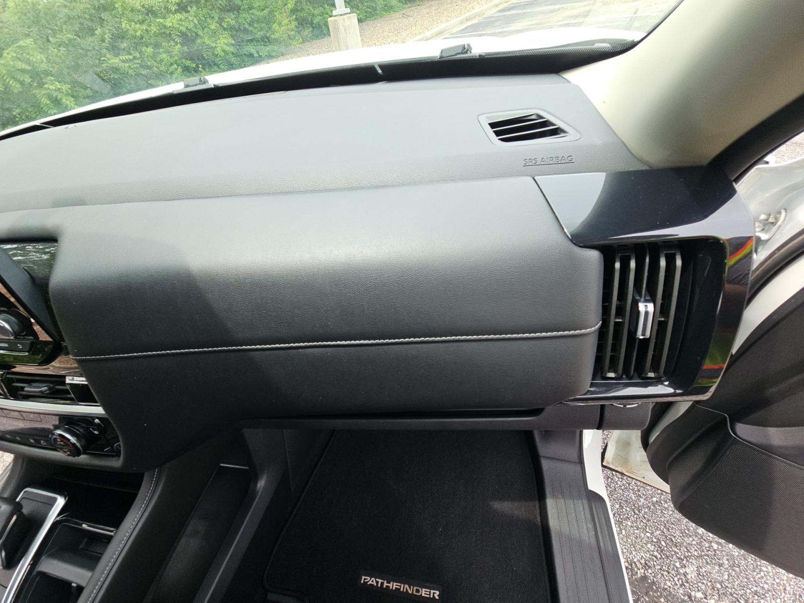 2025 Nissan Pathfinder SV AWD