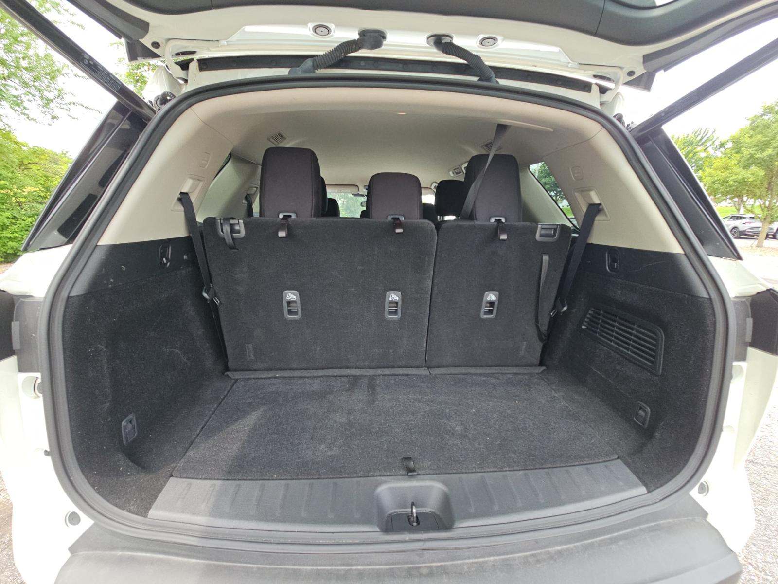 2025 Nissan Pathfinder SV AWD