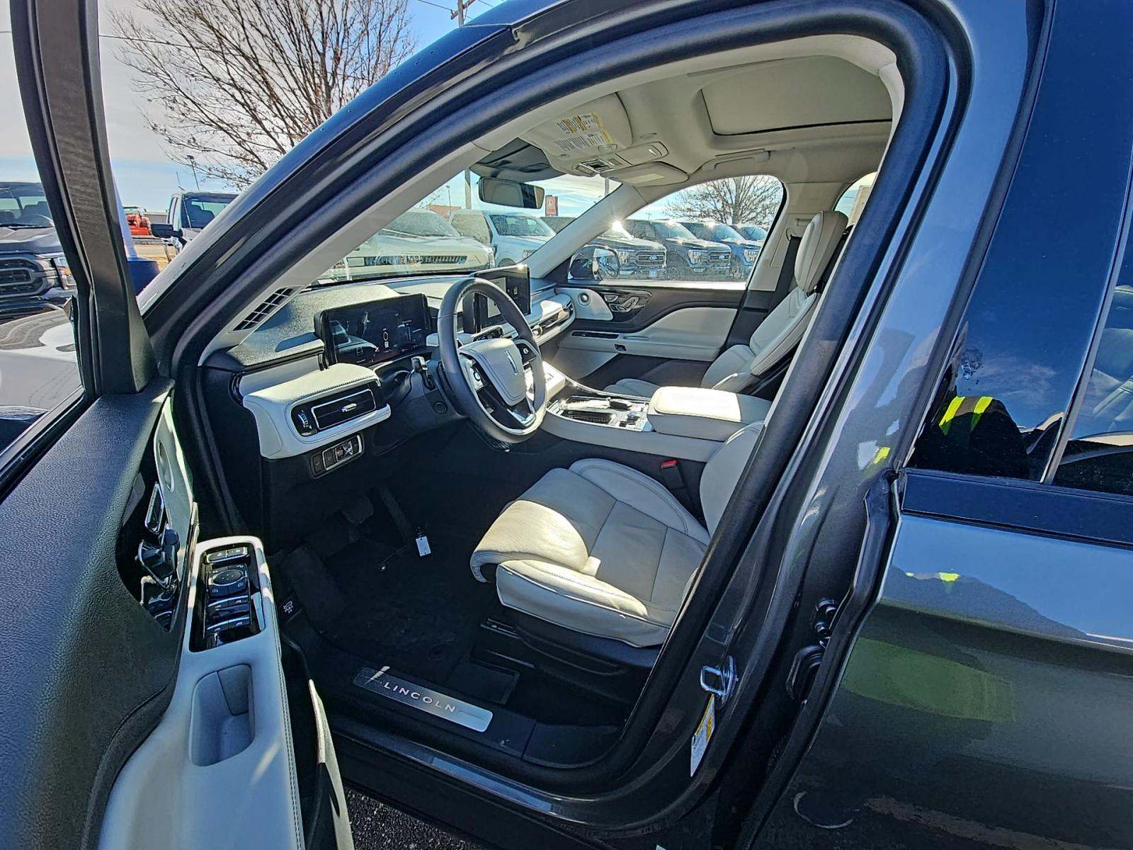 2025 Lincoln Aviator Reserve AWD