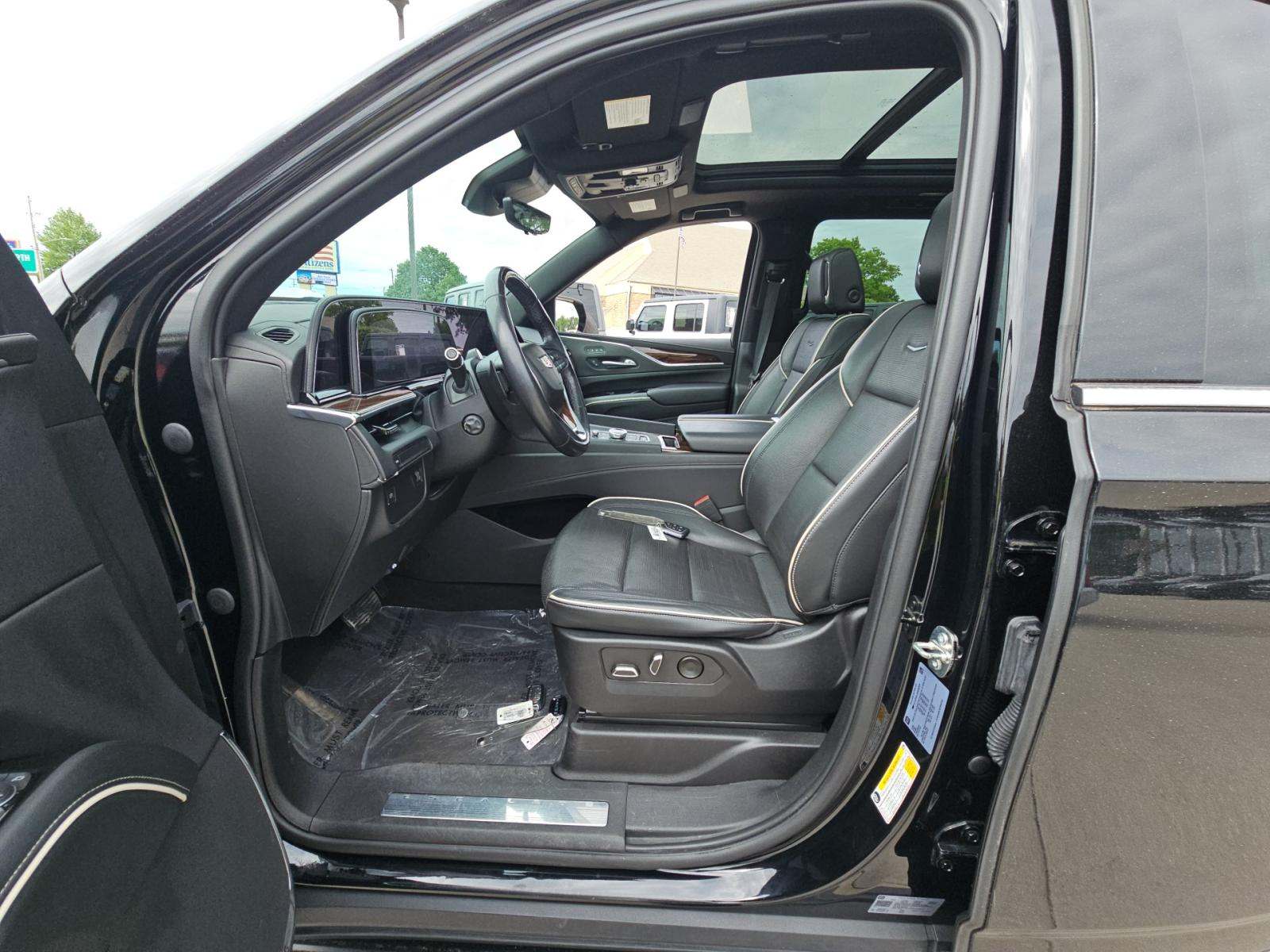 2023 Cadillac Escalade ESV Premium Luxury RWD