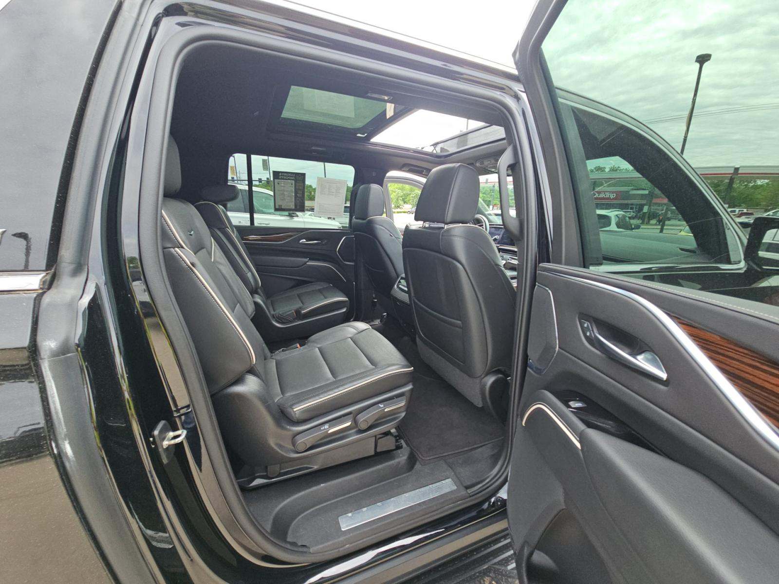 2023 Cadillac Escalade ESV Premium Luxury RWD