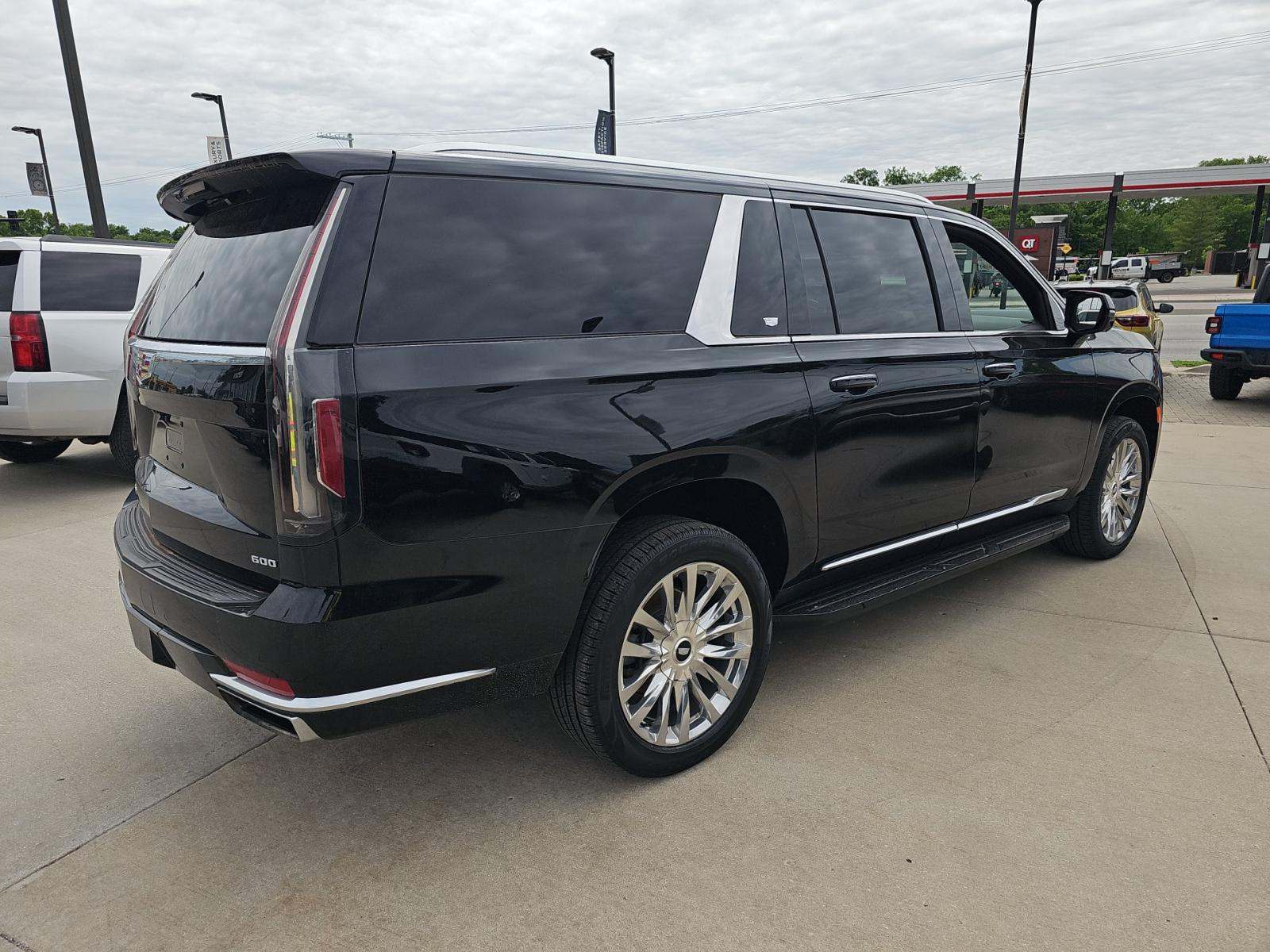 2023 Cadillac Escalade ESV Premium Luxury RWD