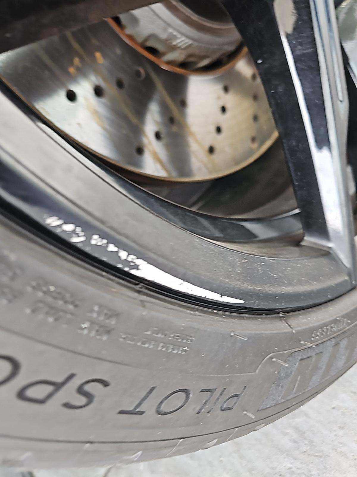 2022 BMW M8 Competition AWD