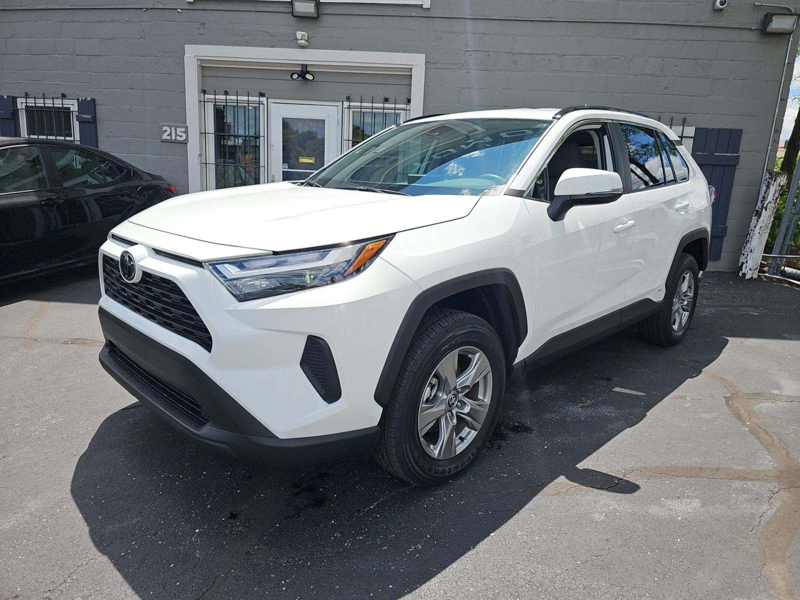 2025 Toyota RAV4 Hybrid XLE AWD