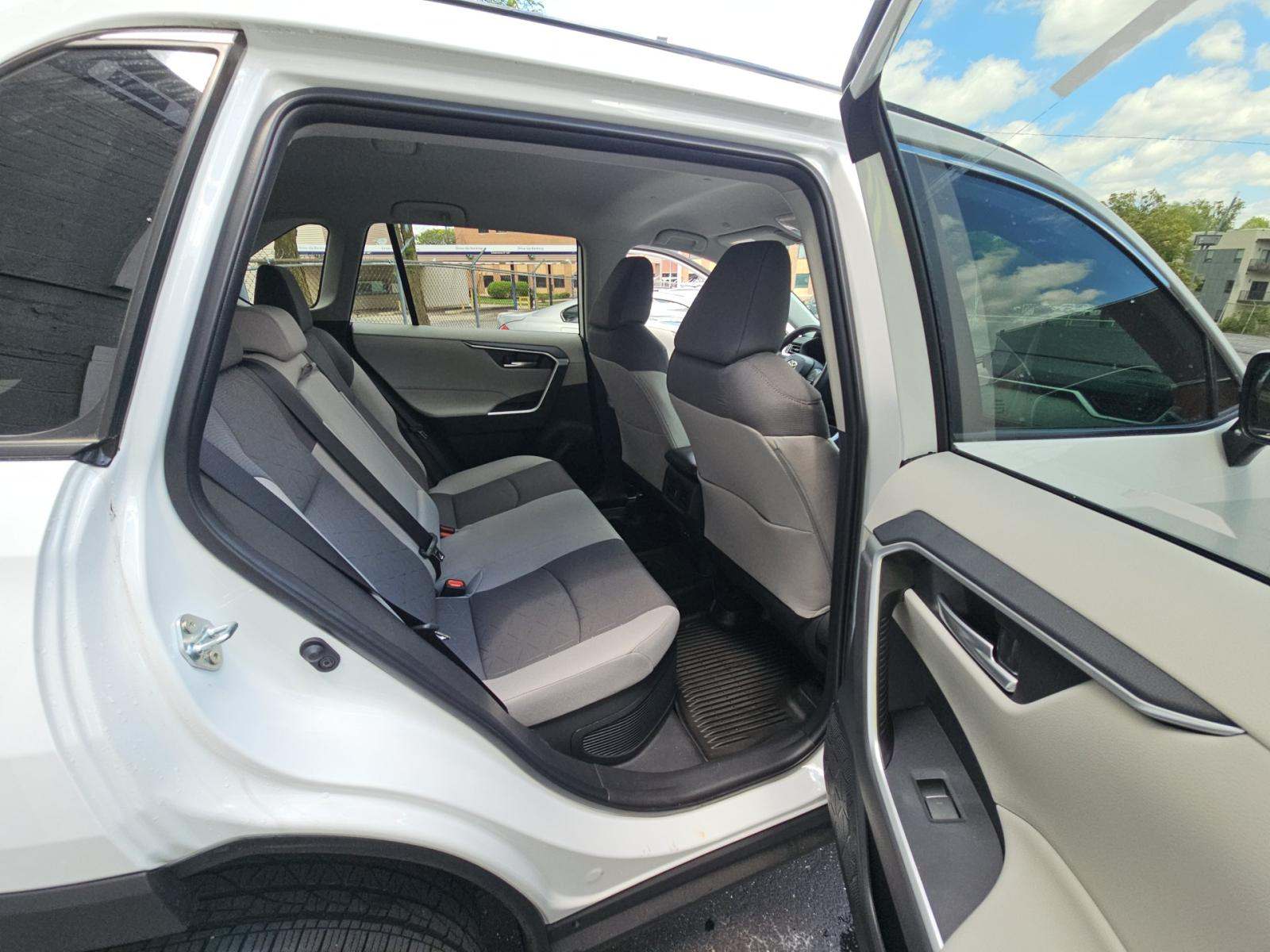 2025 Toyota RAV4 Hybrid XLE AWD