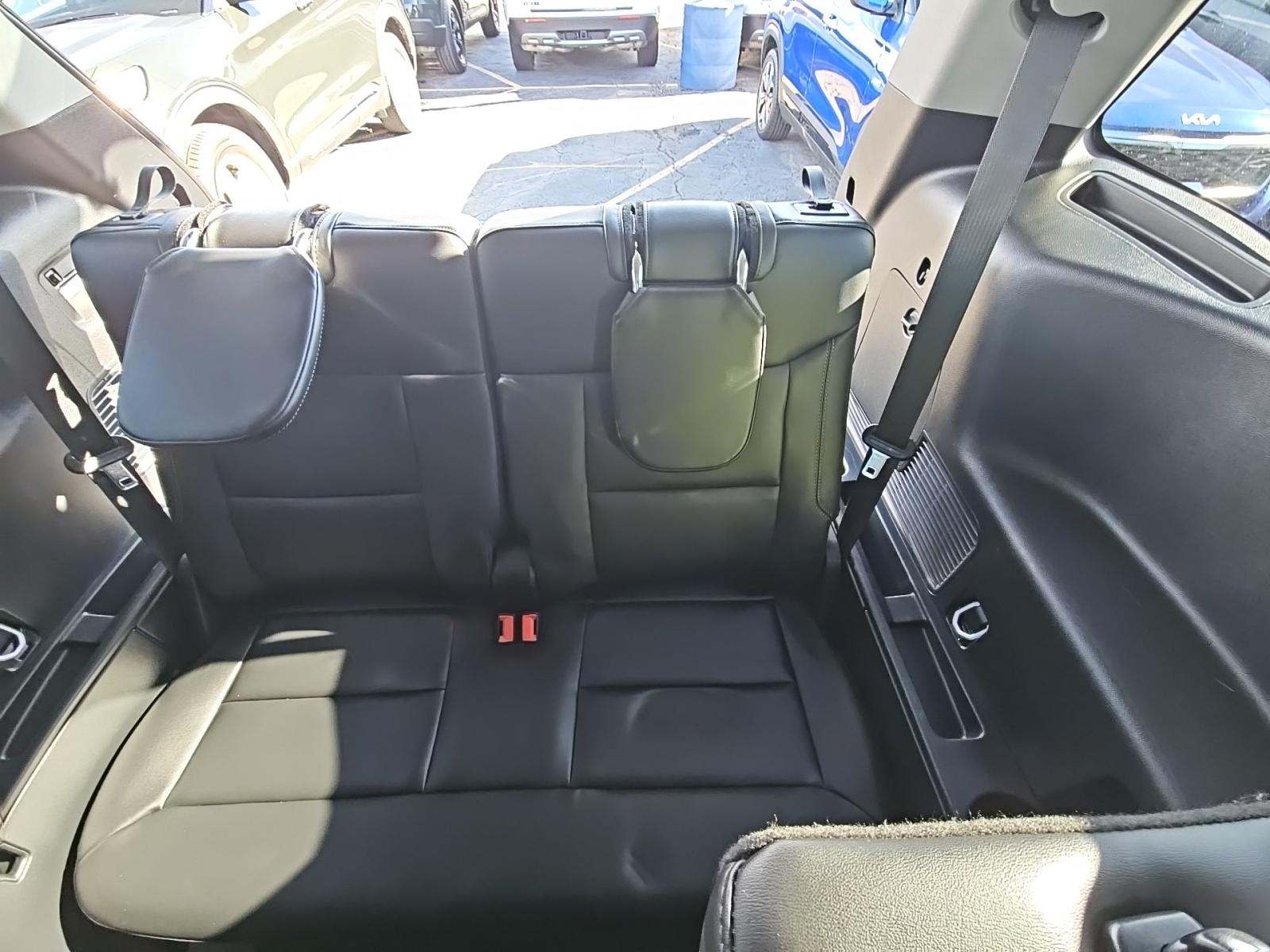 2023 Ford Explorer XLT AWD