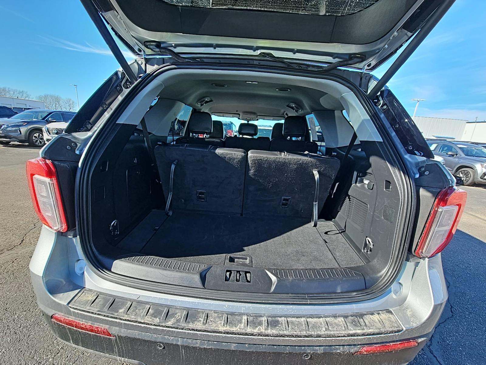 2023 Ford Explorer XLT AWD