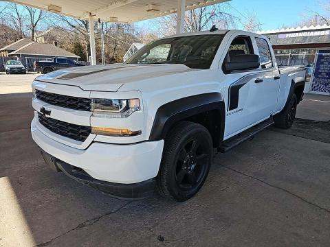 CHEVROLET CUSTOM - 1